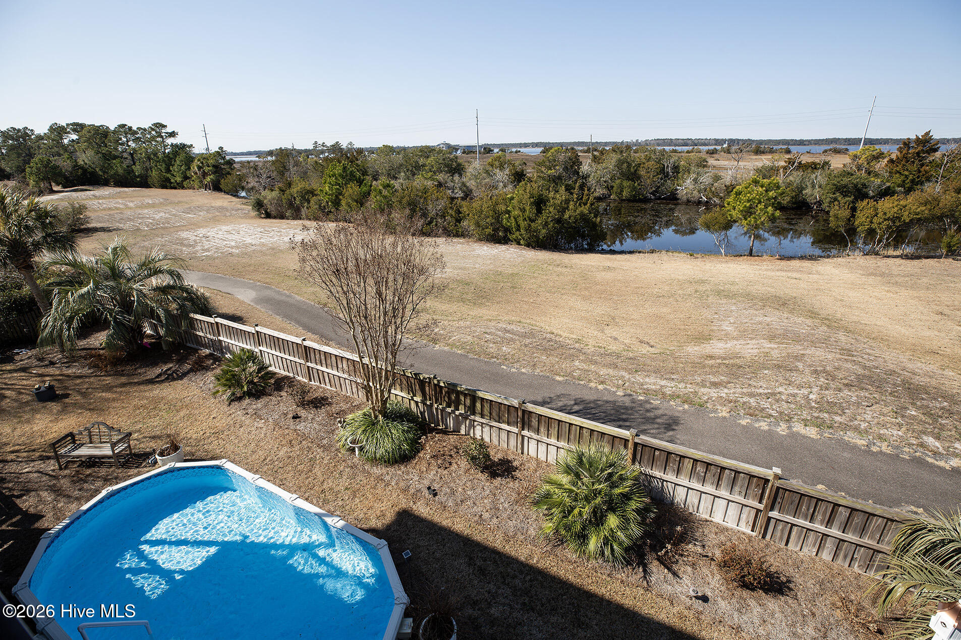 100554340 | Photo 19