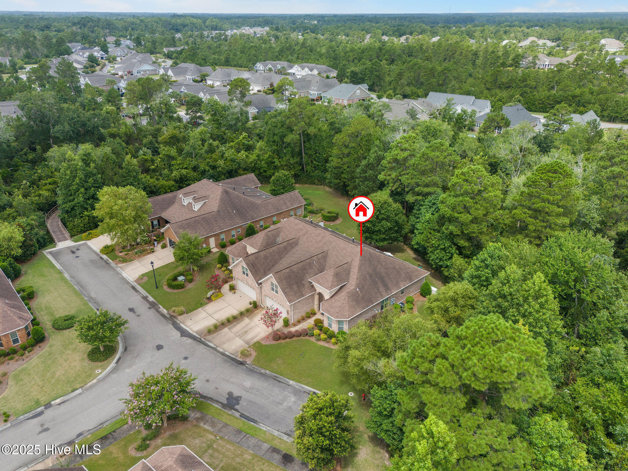 100520063 | Photo 59