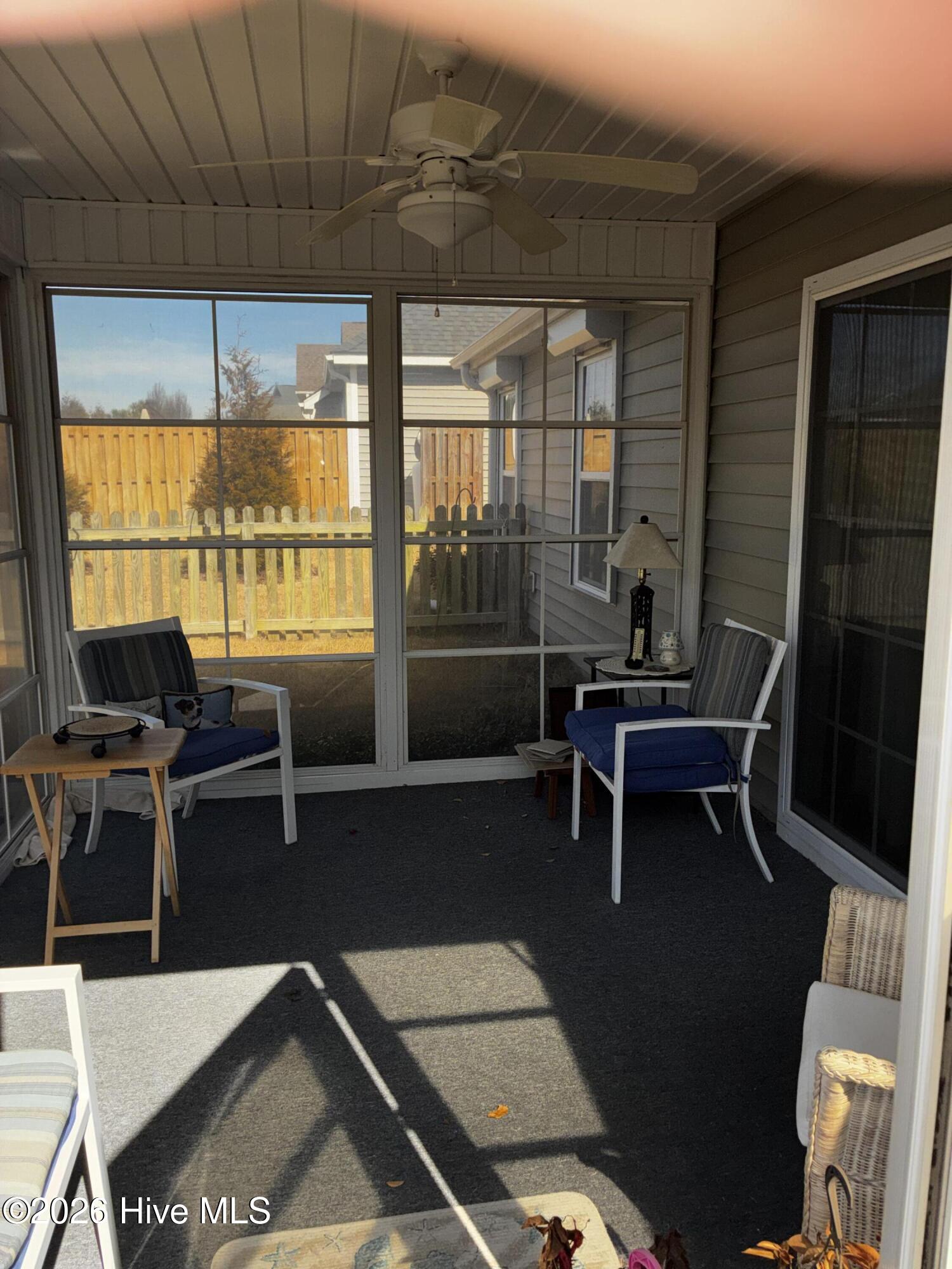 100556481 | Photo 15