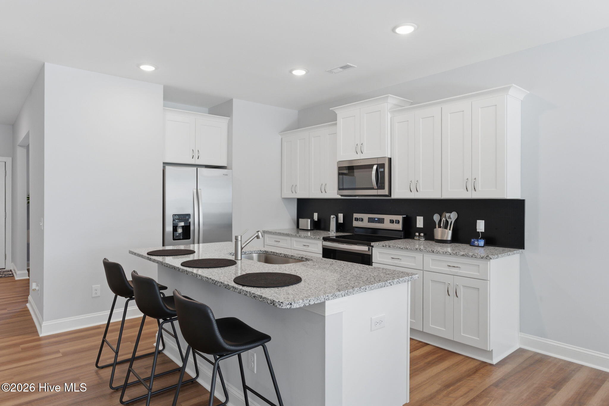 100554618 | Photo 24