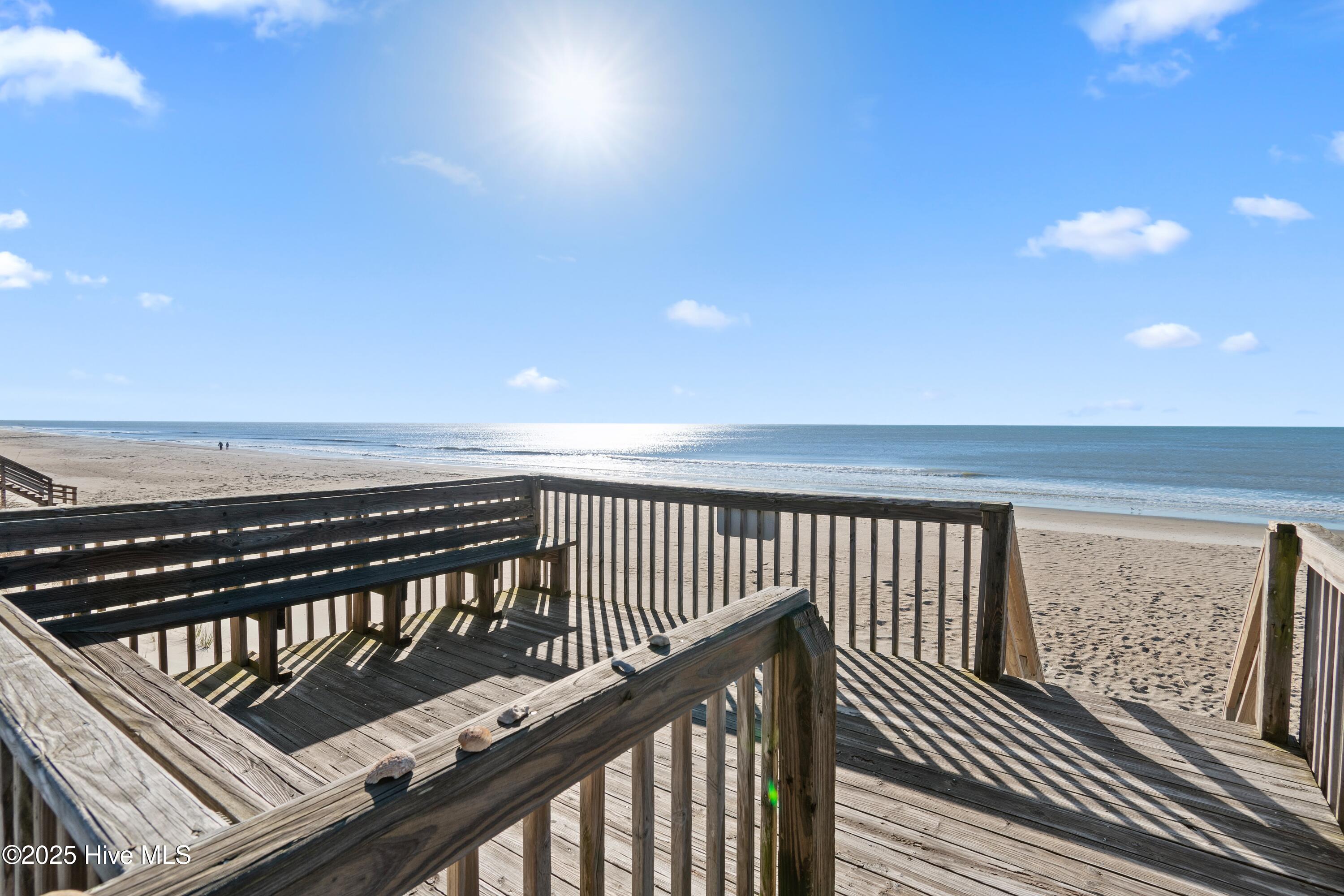 100493972 | Photo 32