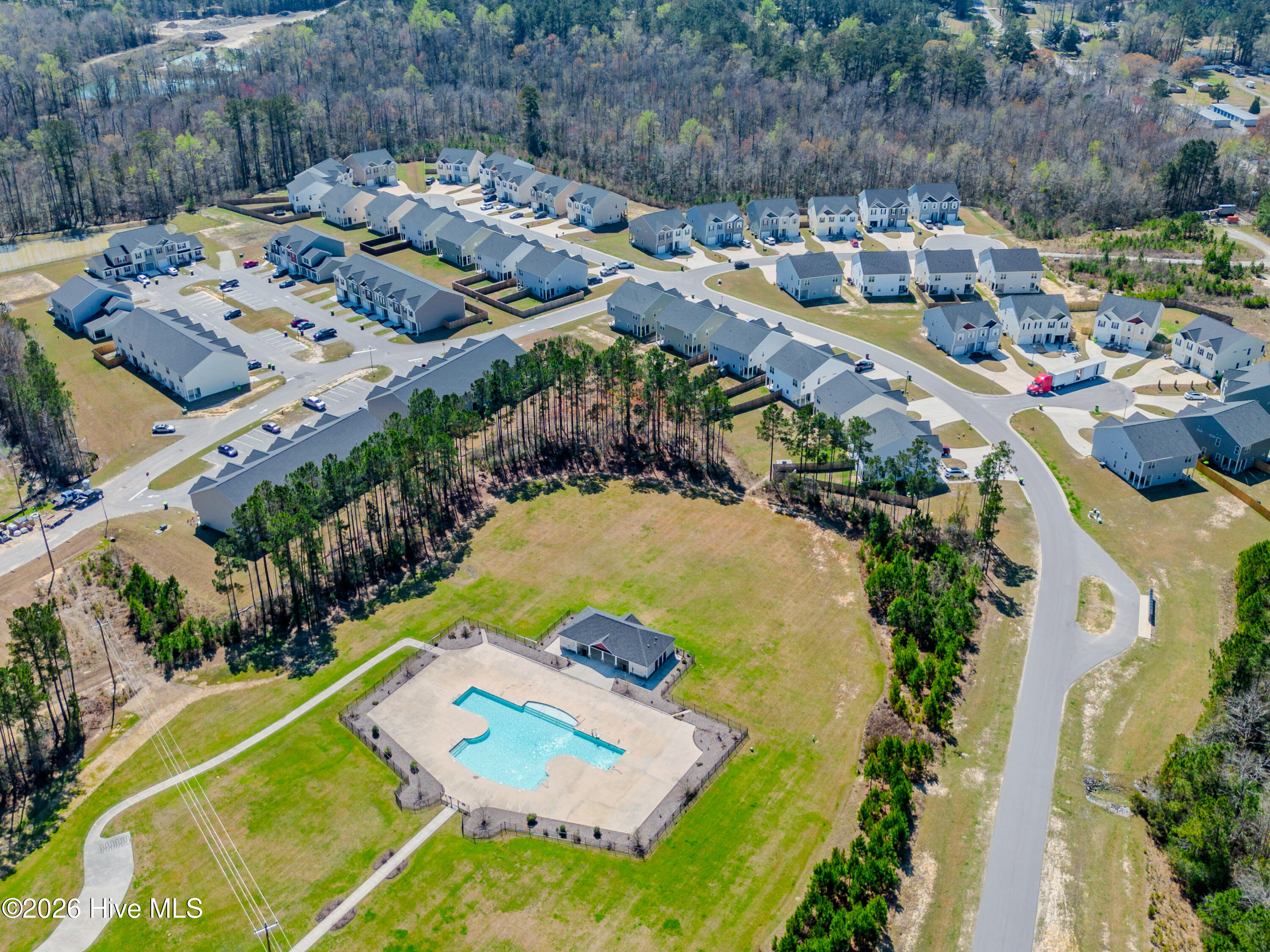 100565496 | Photo 45