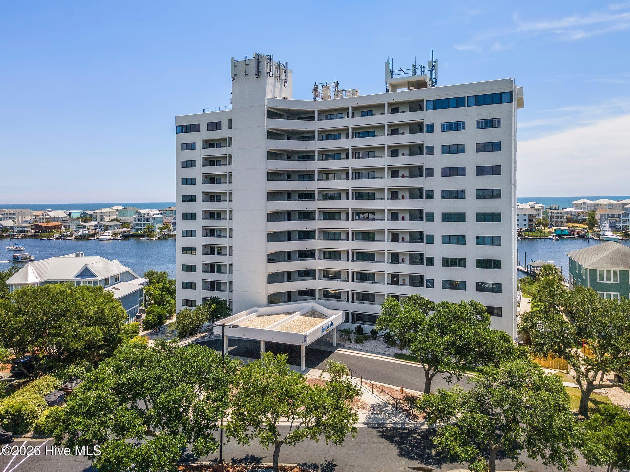 100560958 | Photo 29