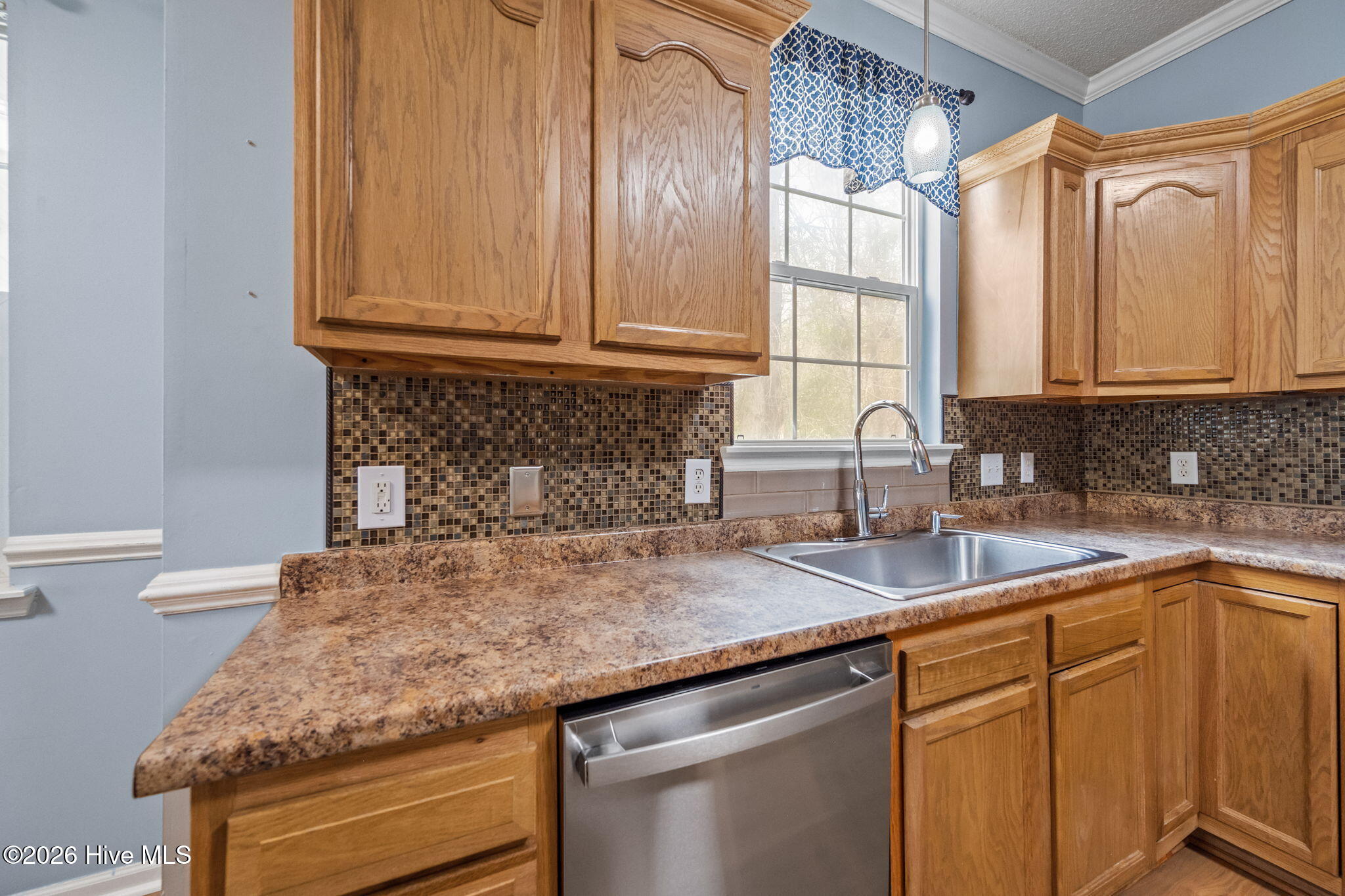 100552241 | Photo 16