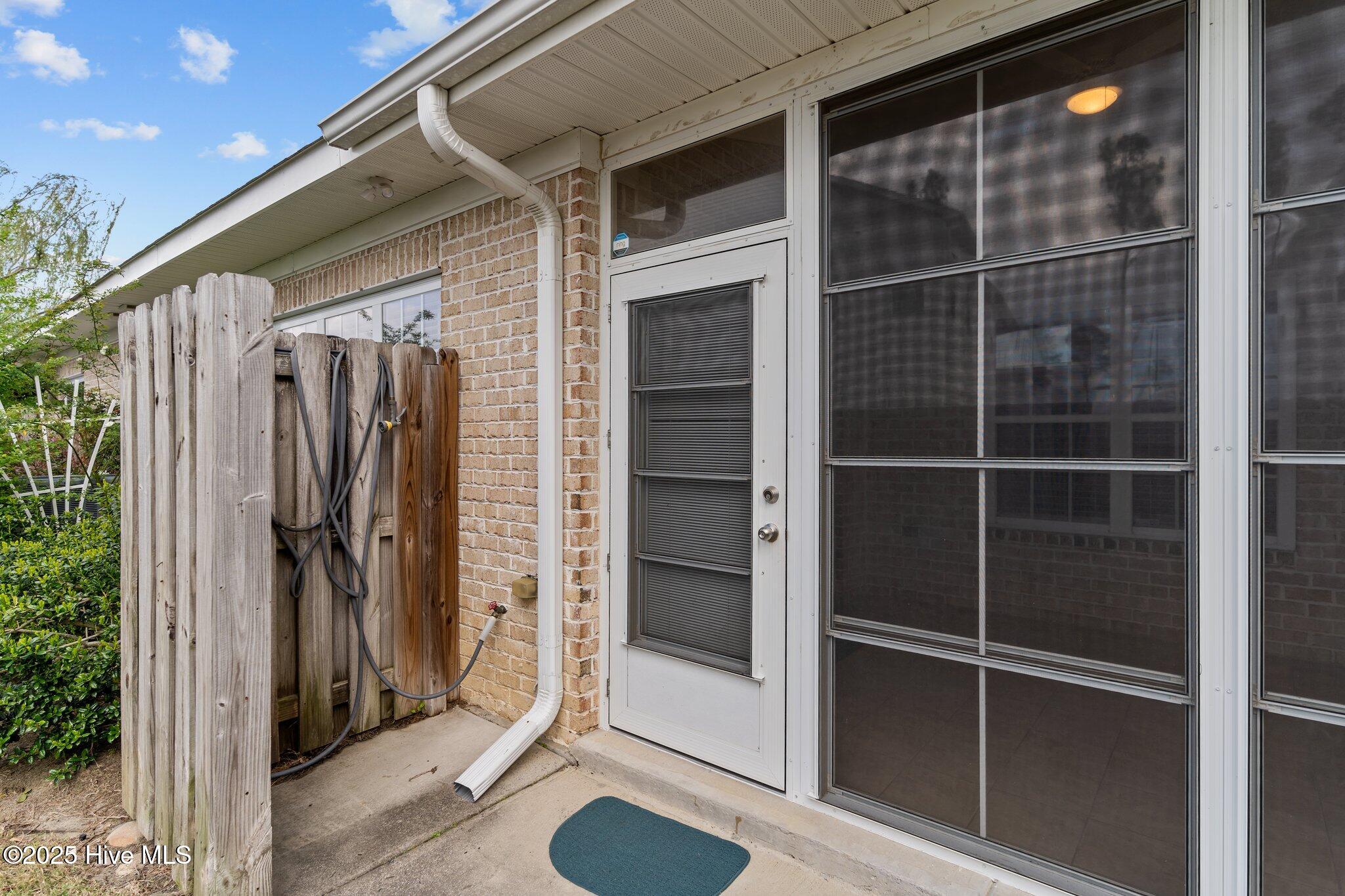 100513214 | Photo 40