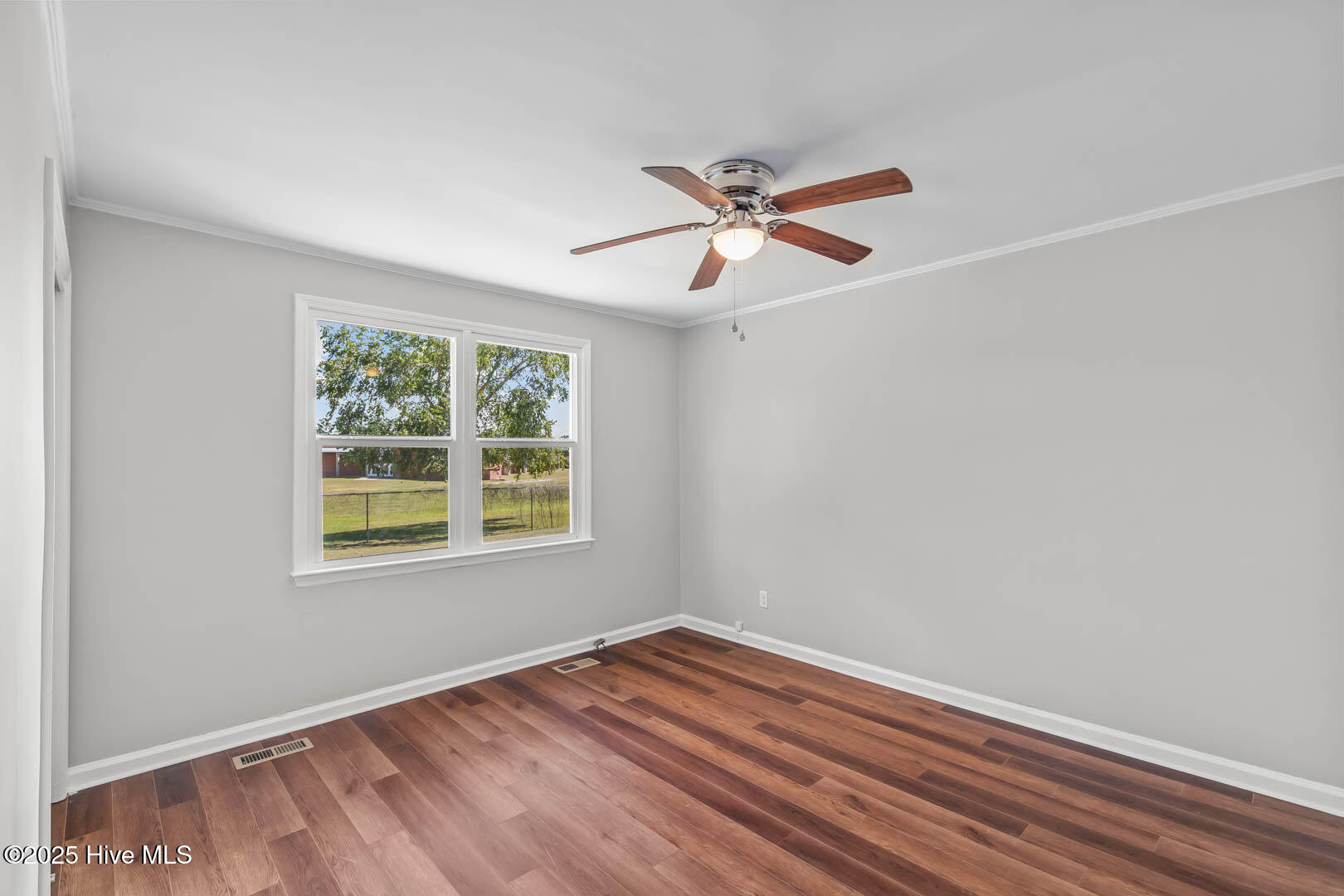 100532312 | Photo 49