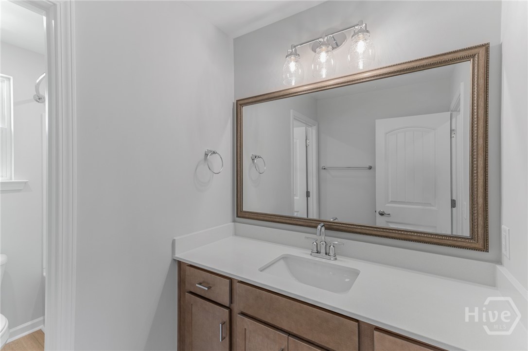 Upstairs Secondary Bath
