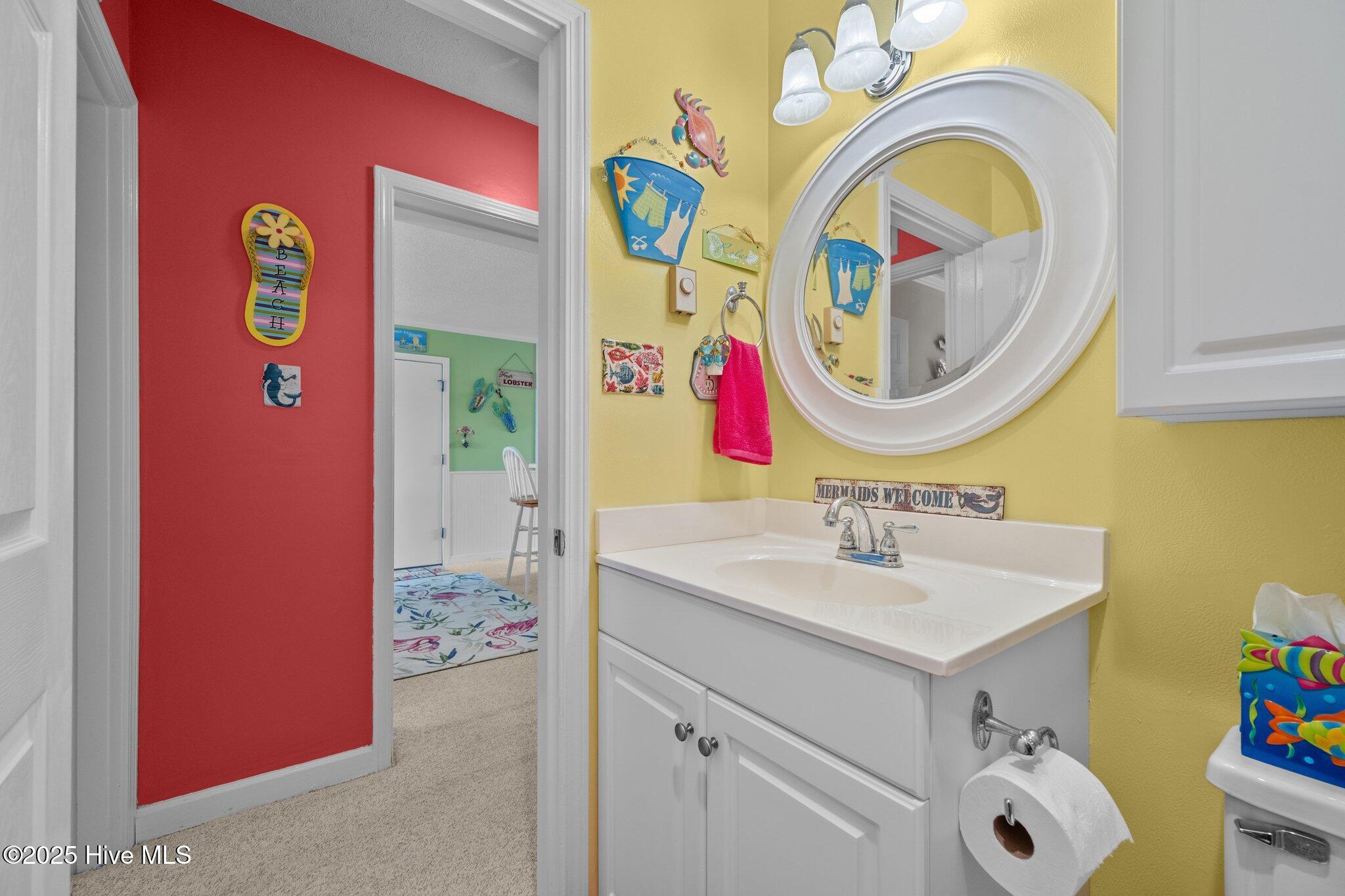 100511184 | Photo 23