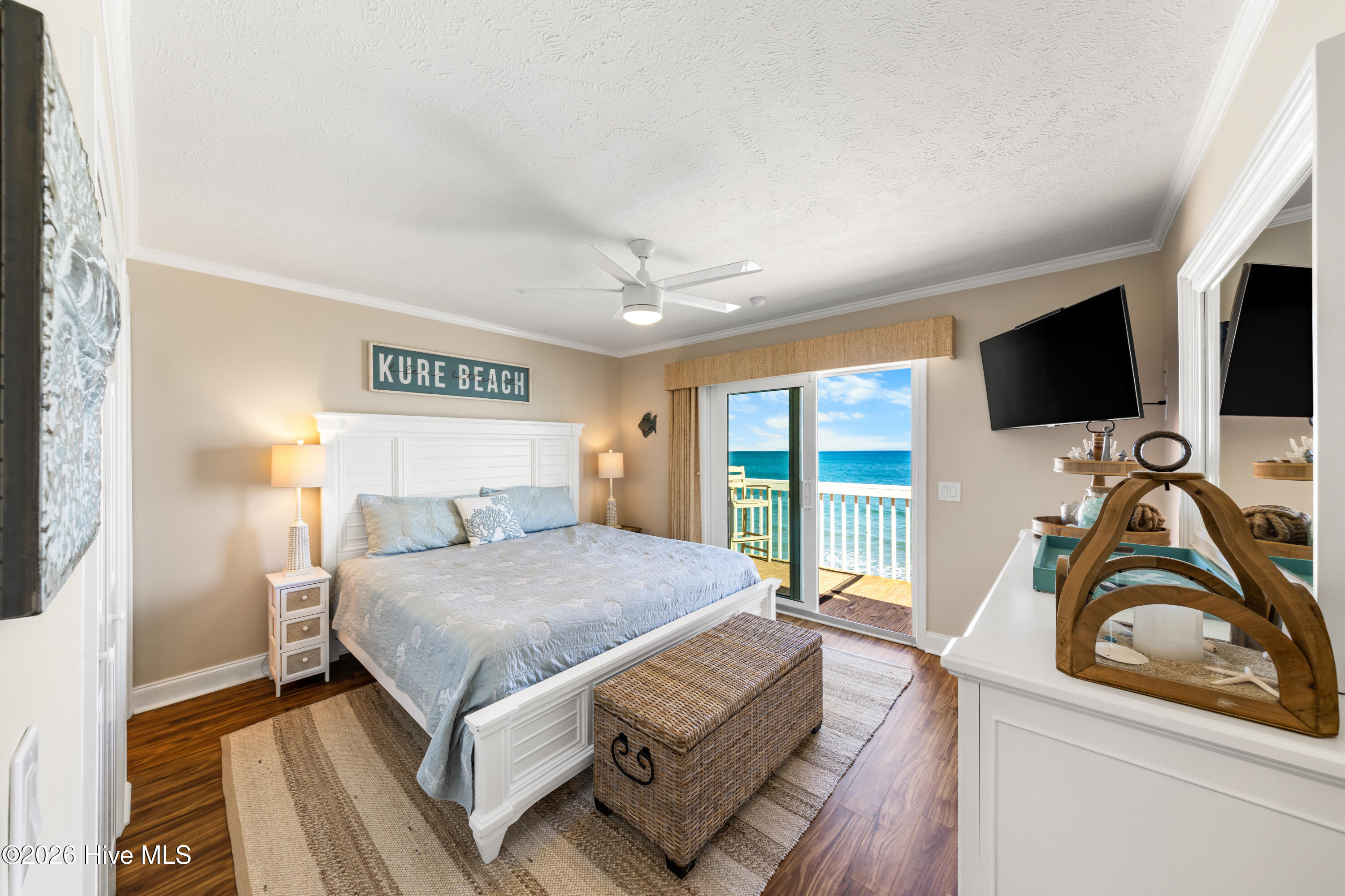 100550071 | Photo 22