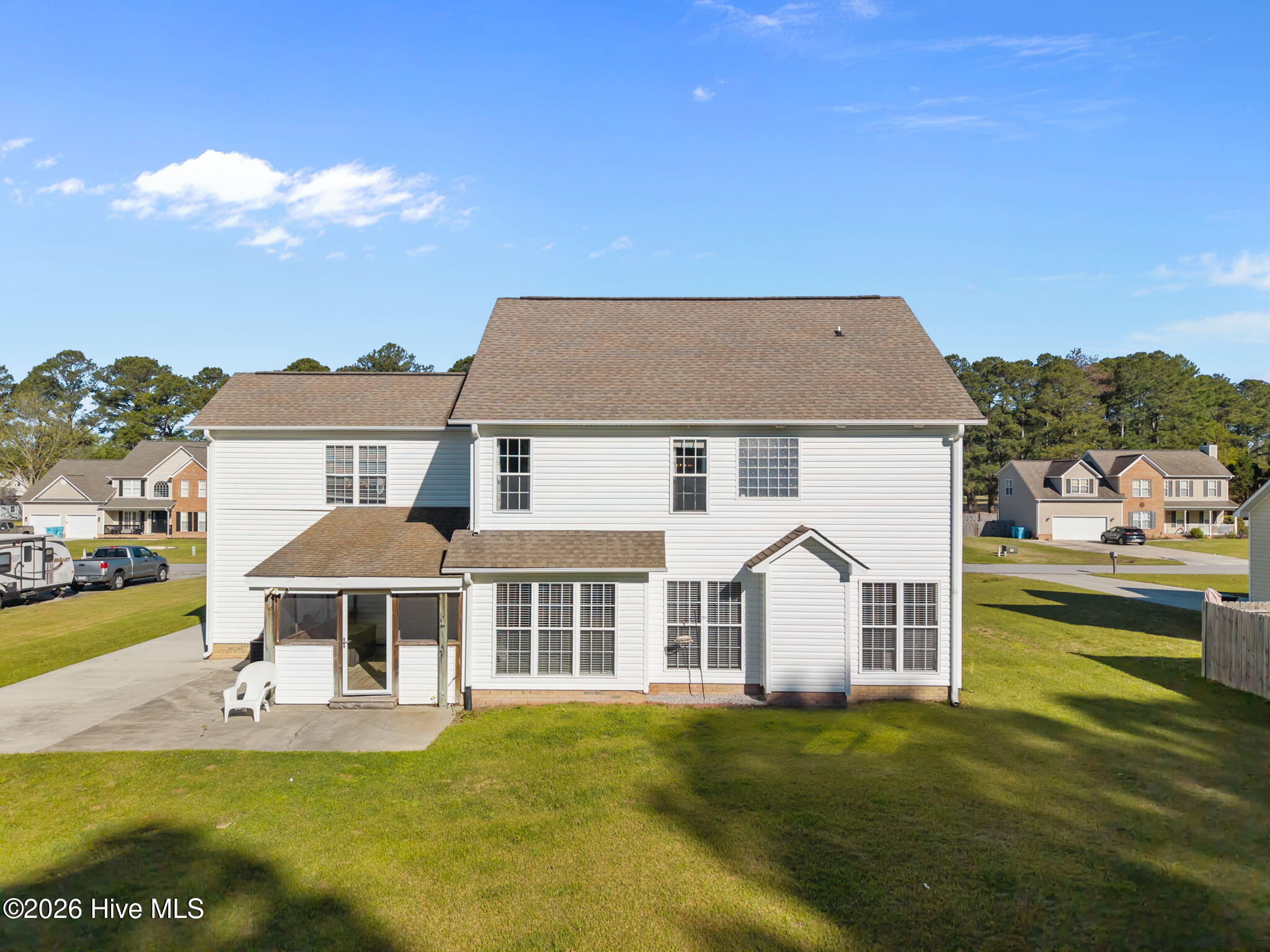 100566788 | Photo 40