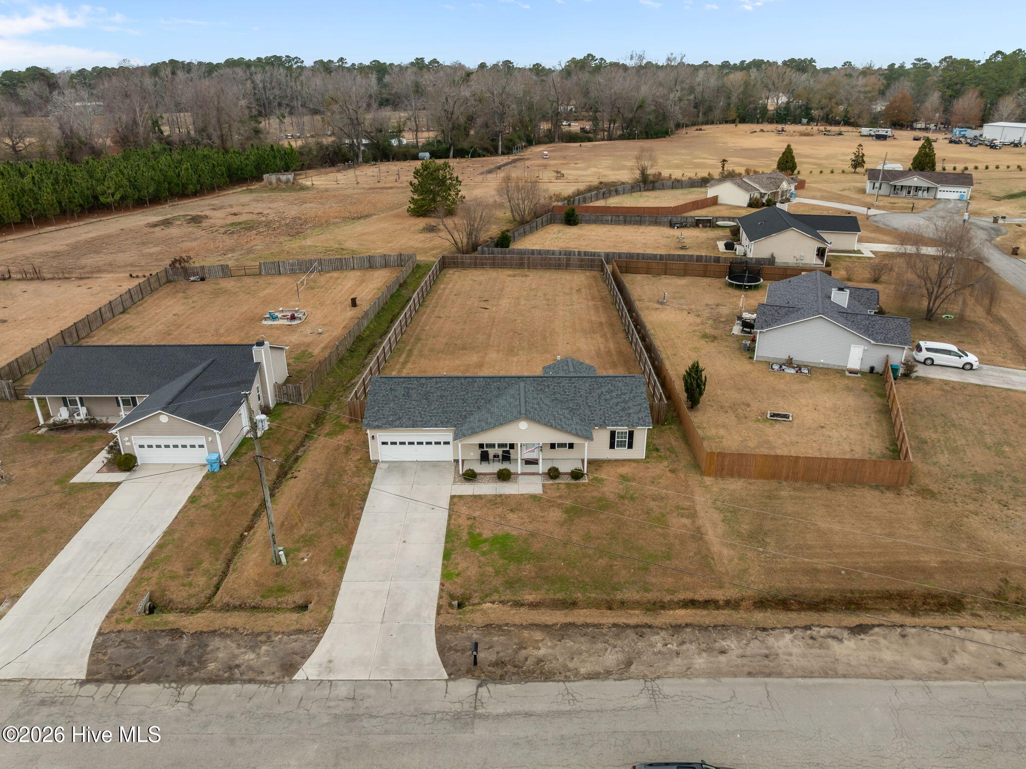 100547343 | Photo 46