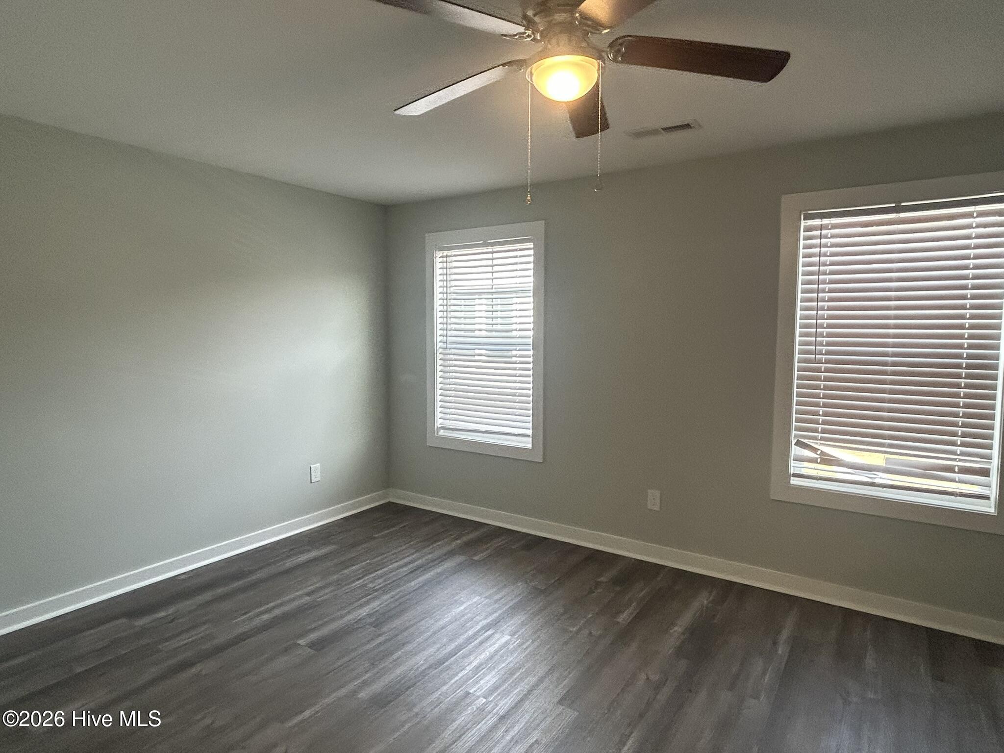 100560015 | Photo 12