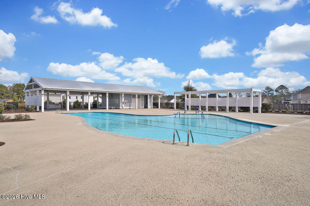 100547701 | Photo 47