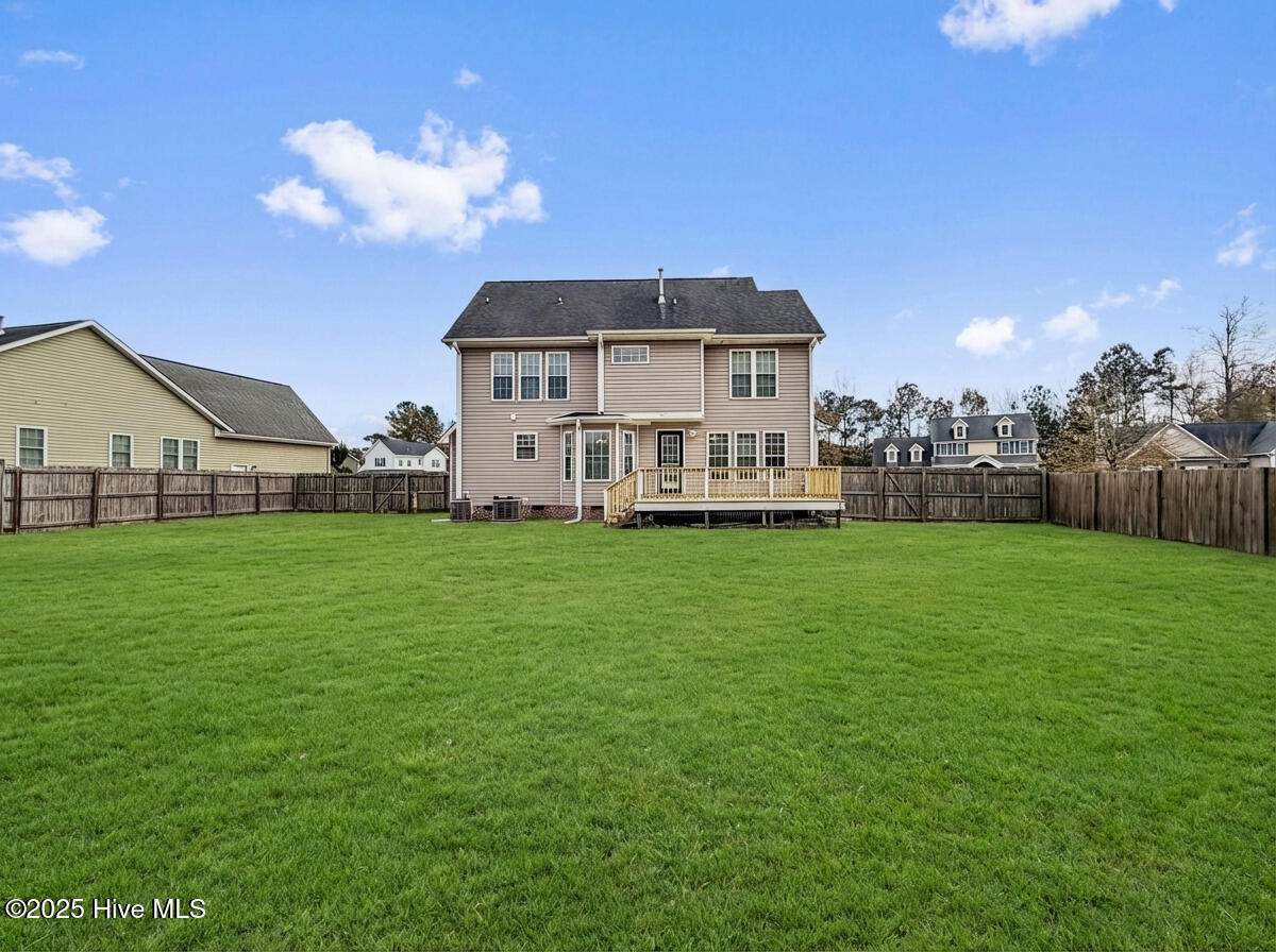 100543417 | Photo 47