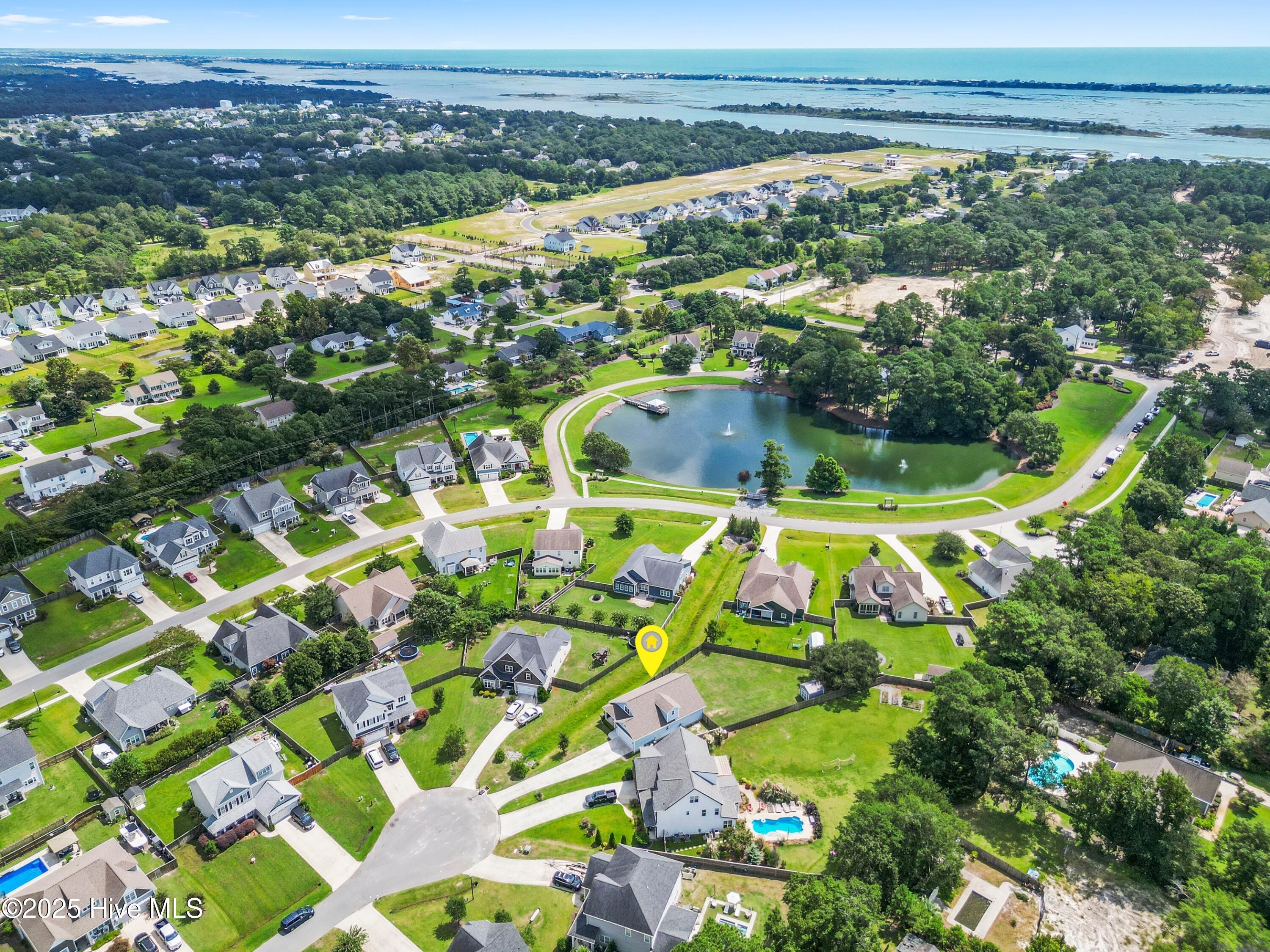 100527219 | Photo 63