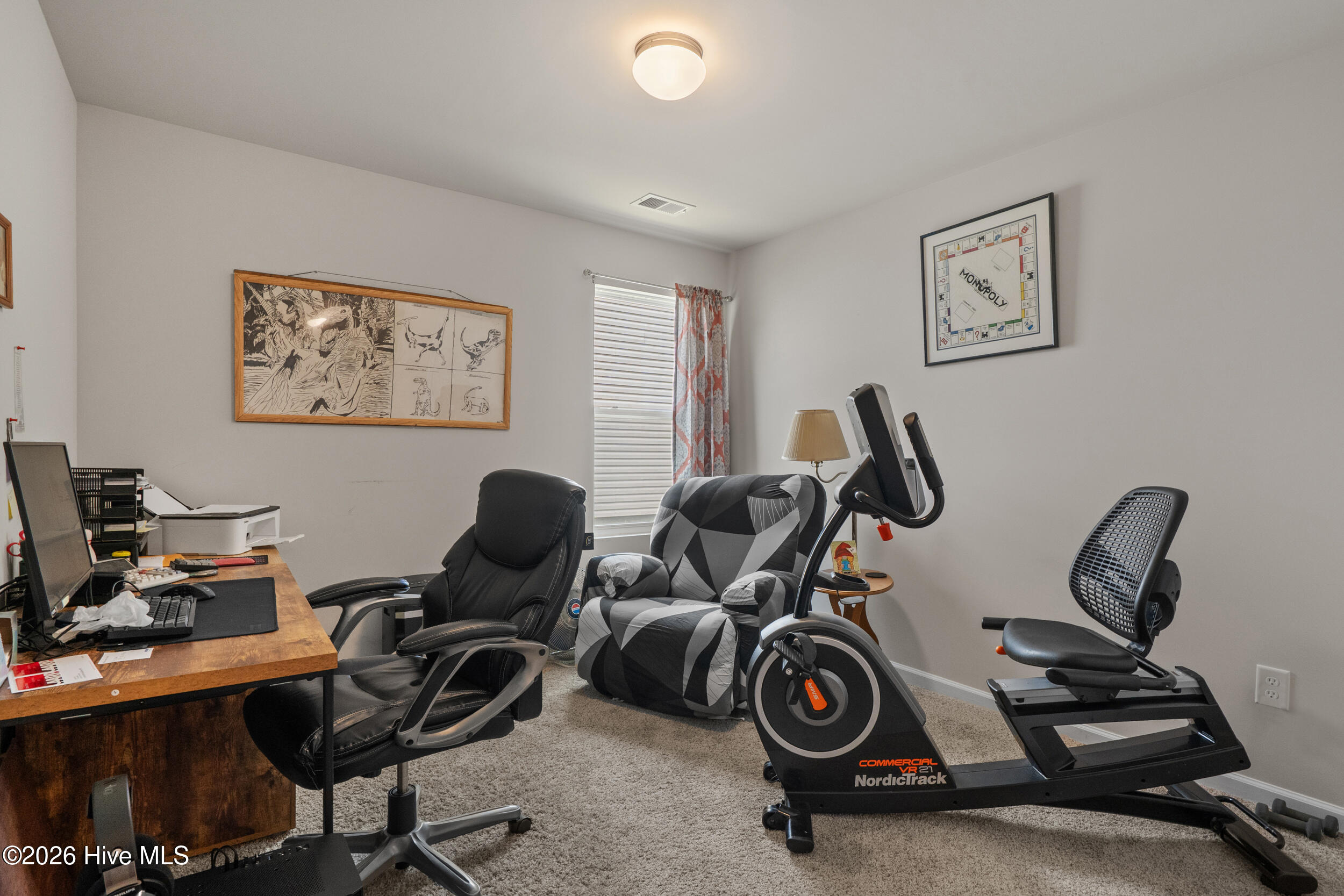 100563374 | Photo 25