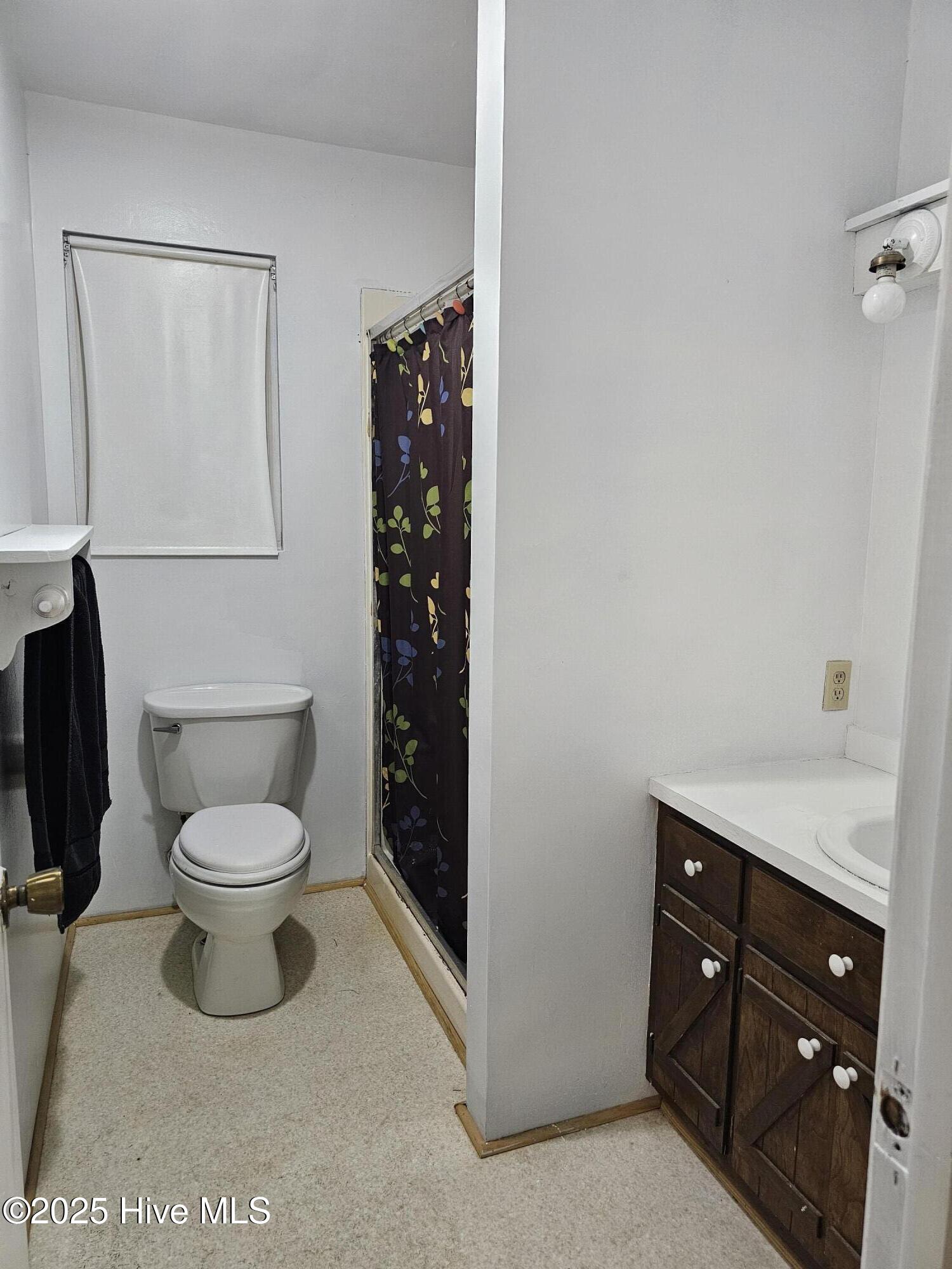 100531382 | Photo 13