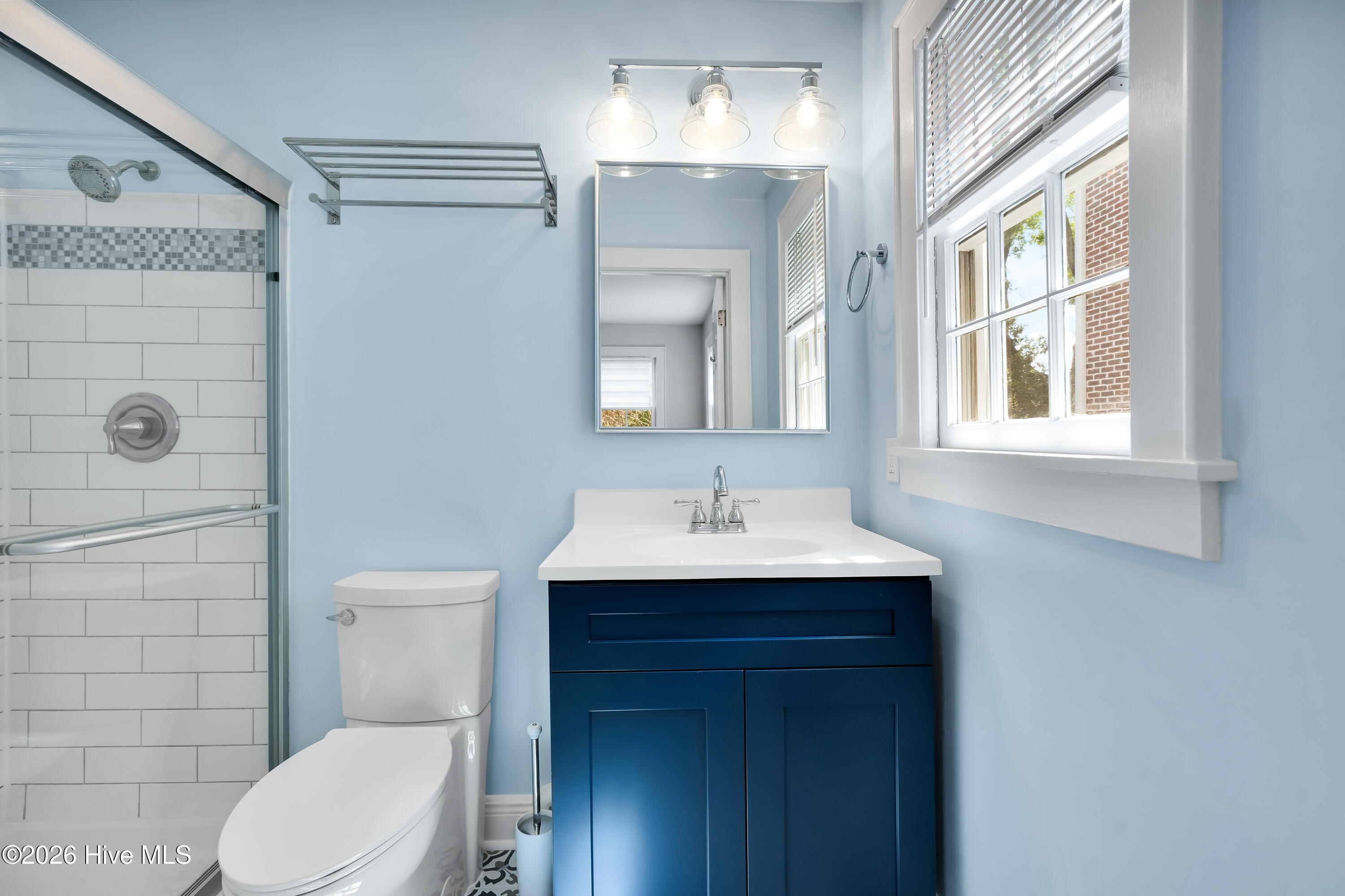 100564635 | Photo 28