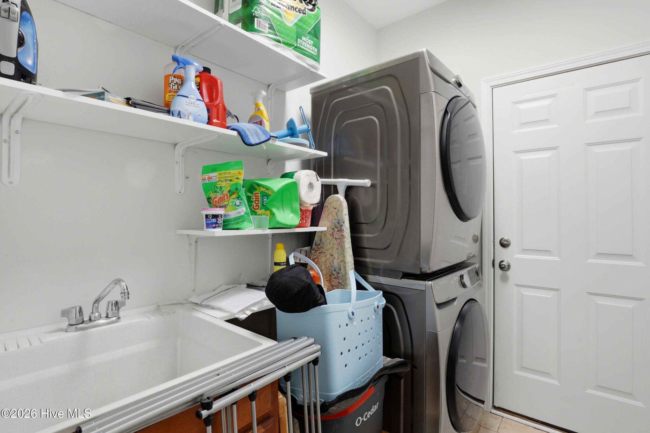 100557716 | Photo 31