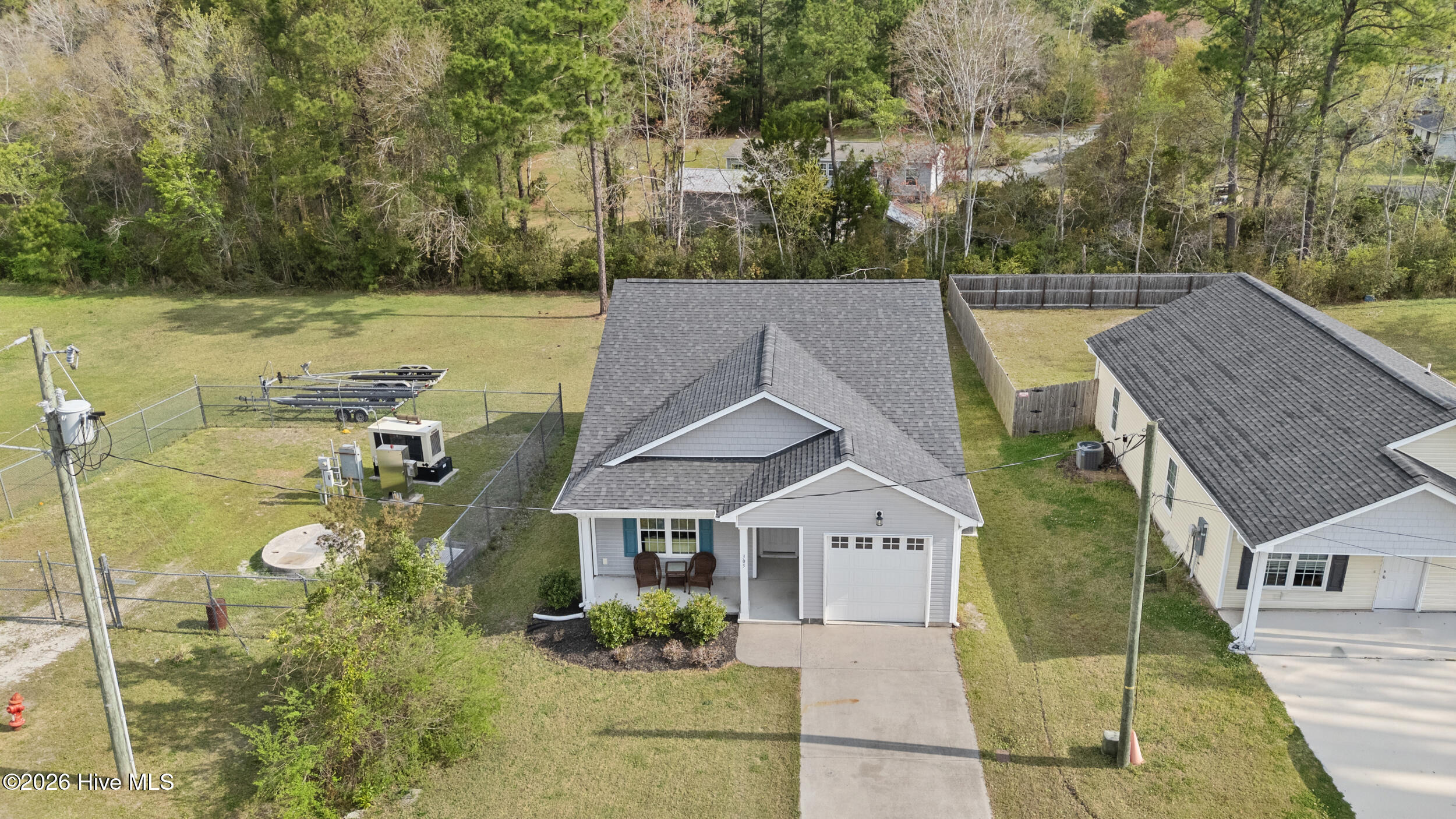 100564785 | Photo 30