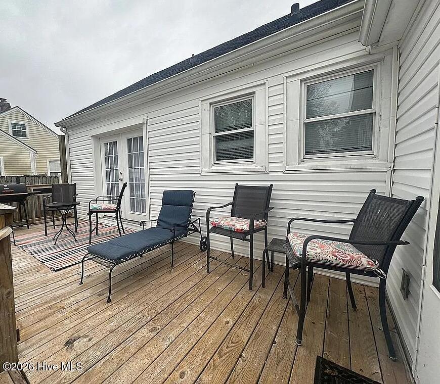 100558226 | Photo 14