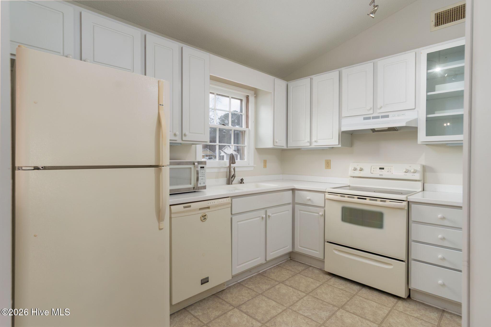 300 Quail Ridge Road, Jacksonville, NC, 28546