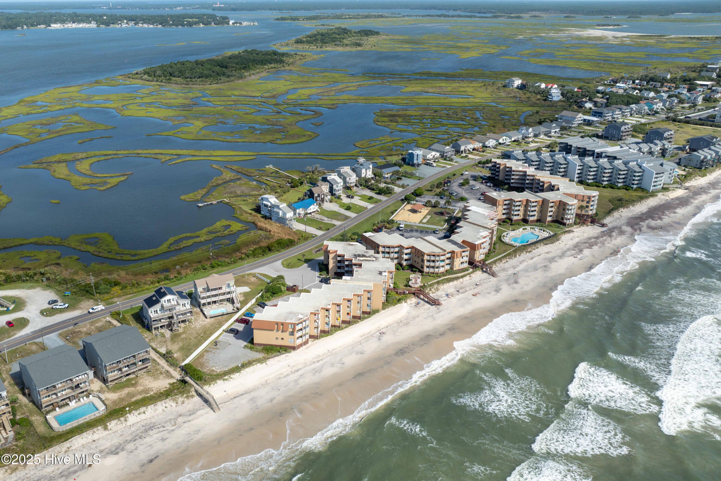 100534392 | Photo 38