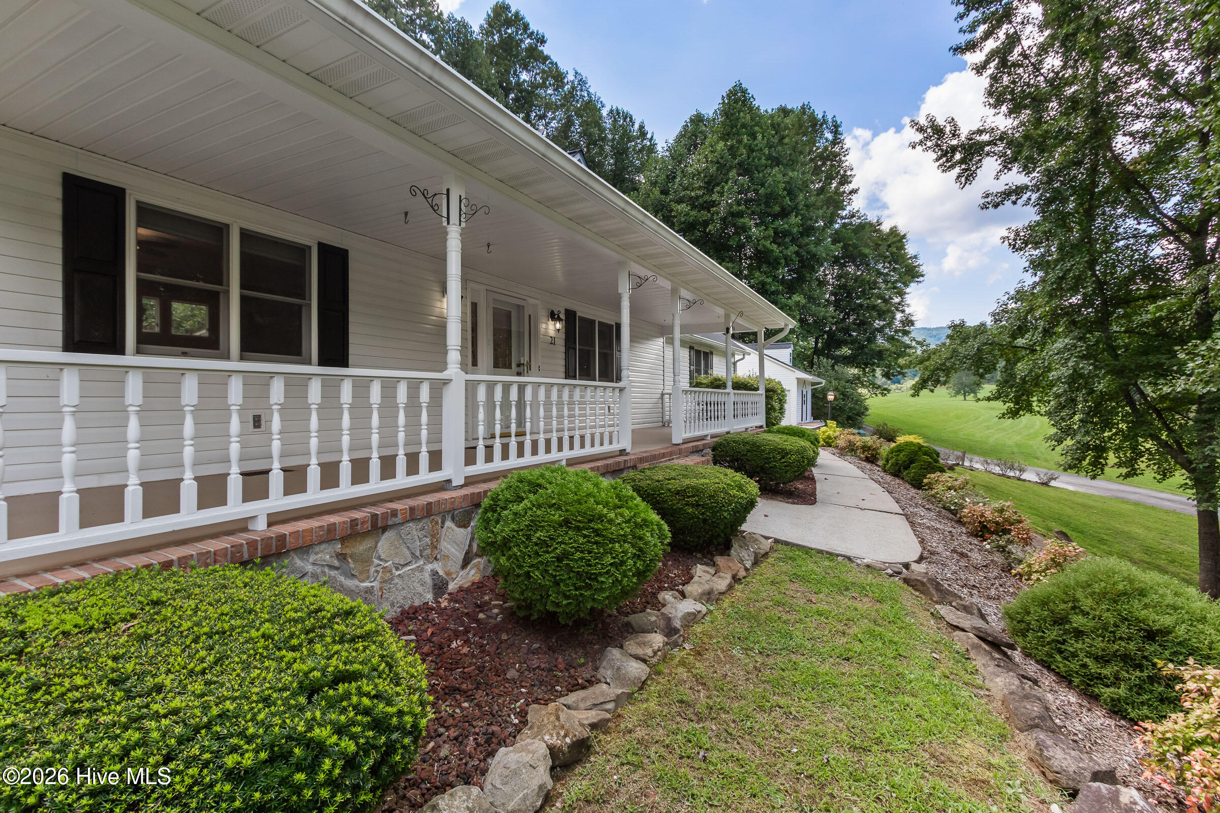 5th image of 21 Grand Rdg, Murphy, NC 28906 | MLS# 100597324