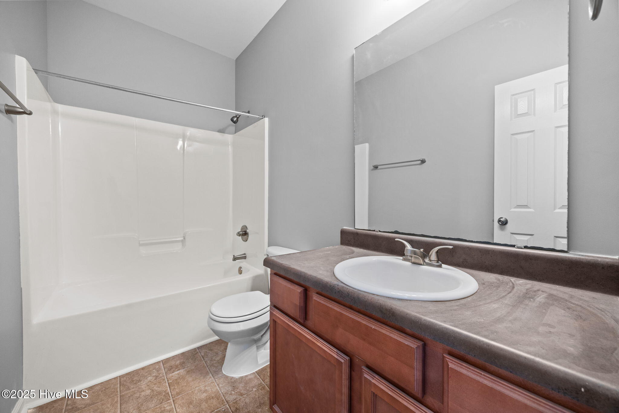 100533733 | Photo 17