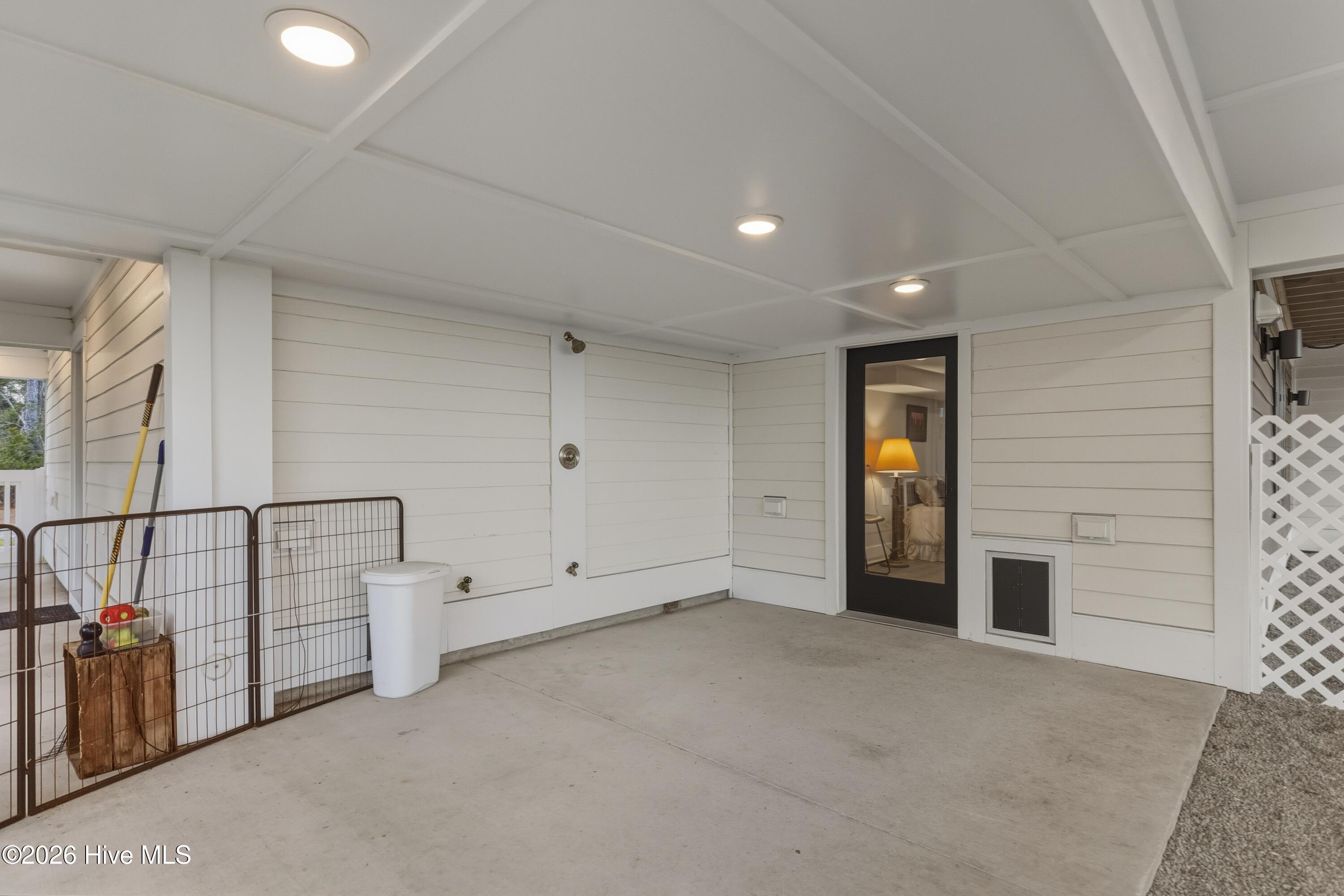 100554260 | Photo 59