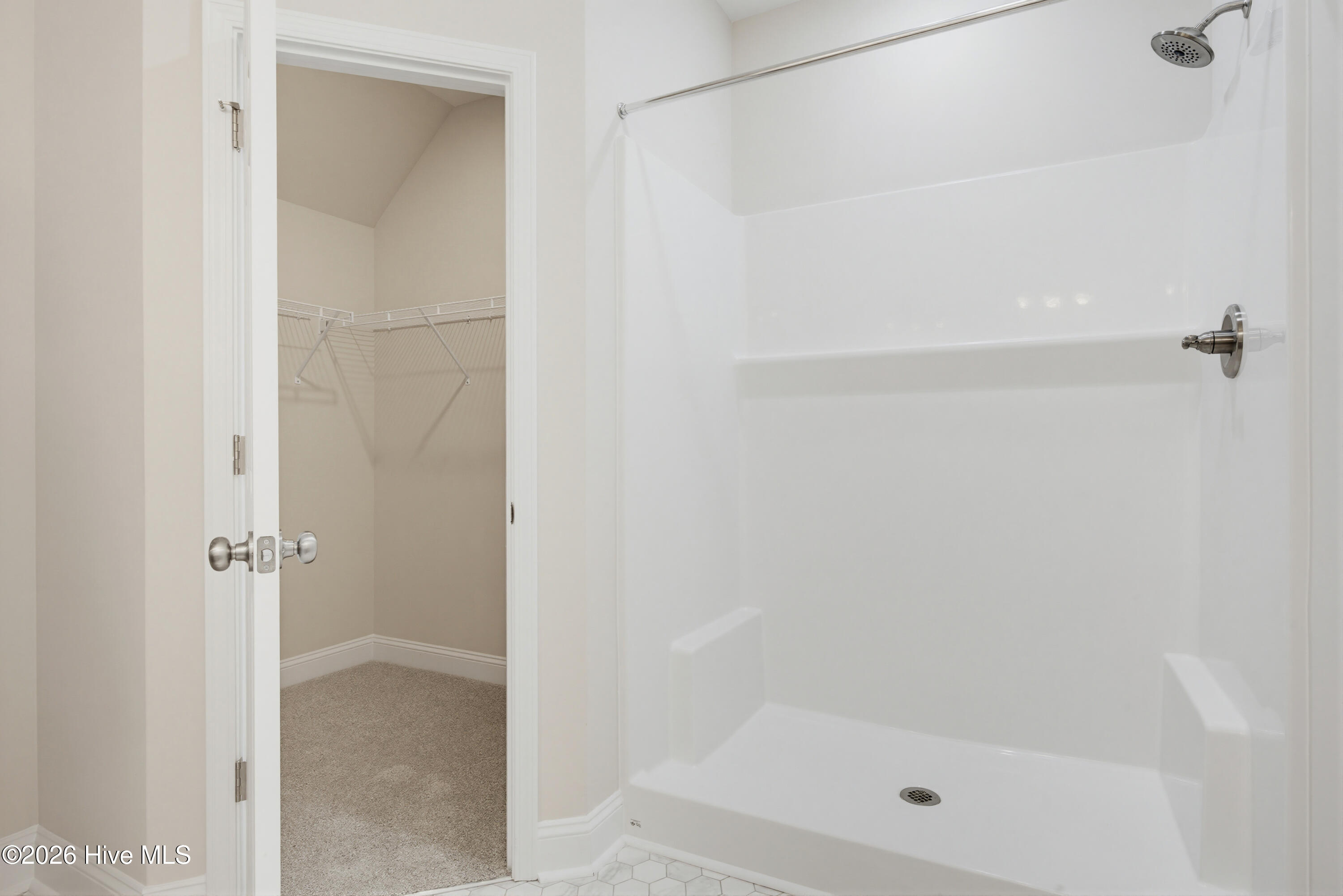 100567408 | Photo 15