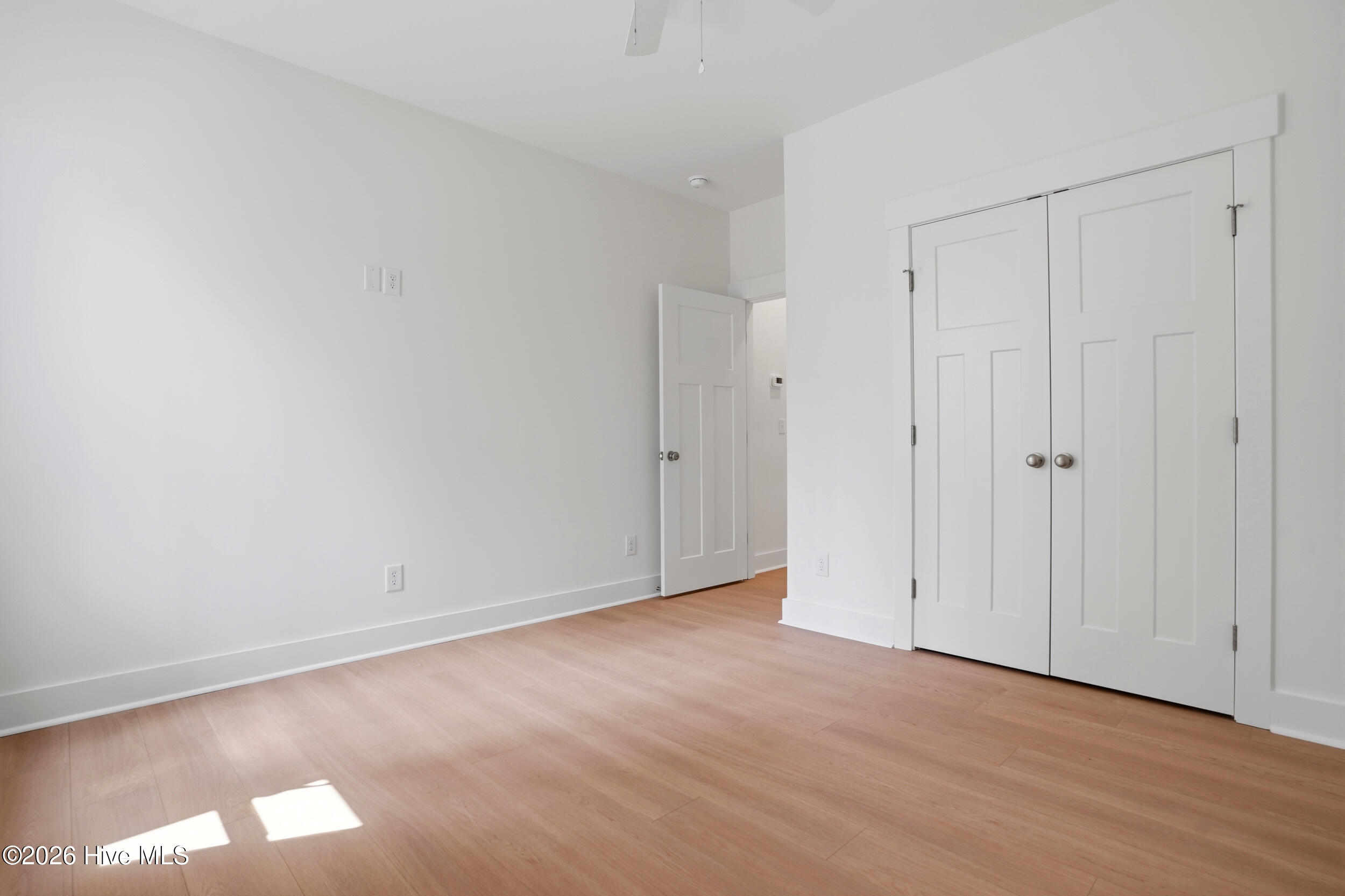 100556928 | Photo 30