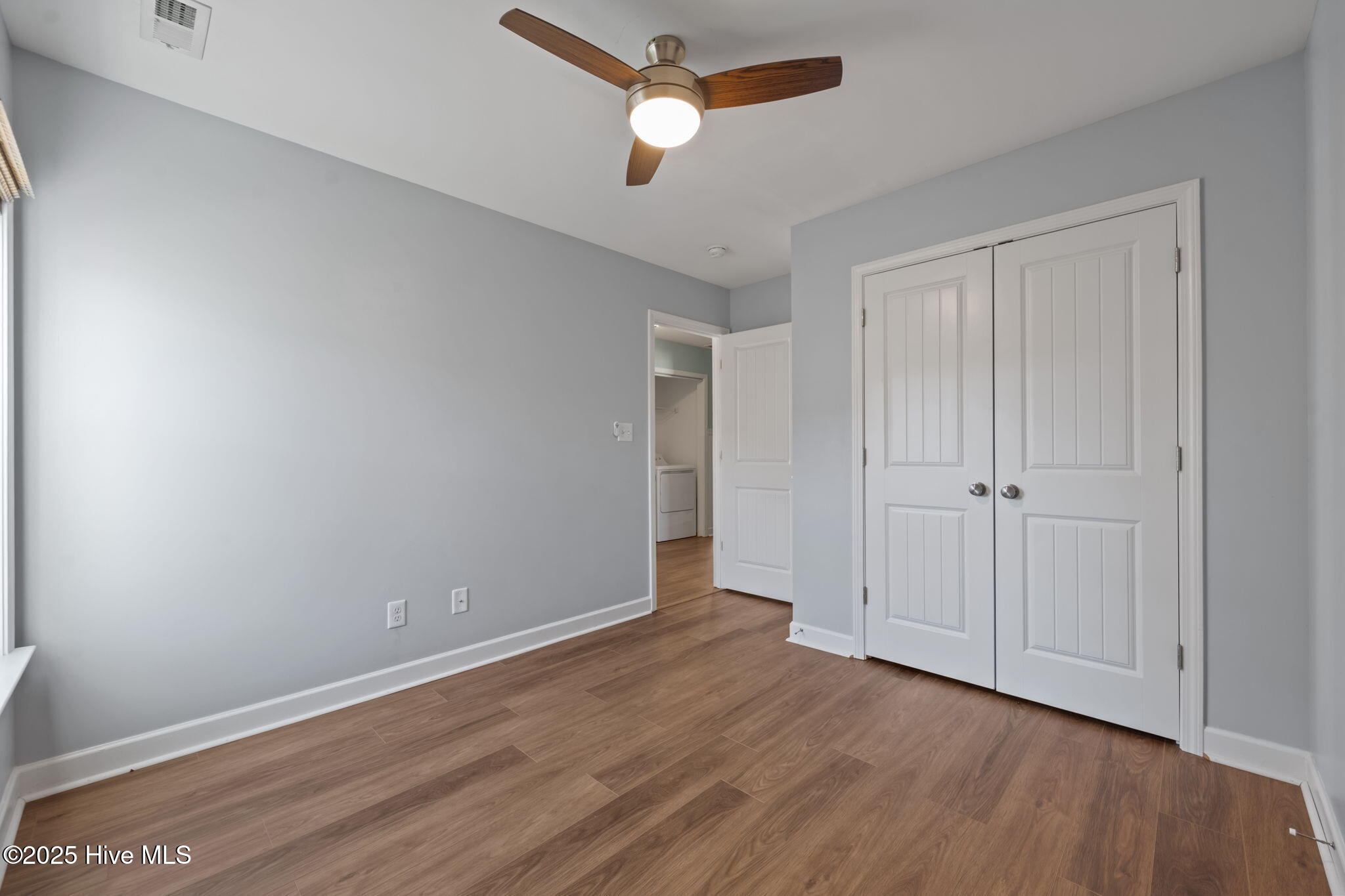 100540961 | Photo 31