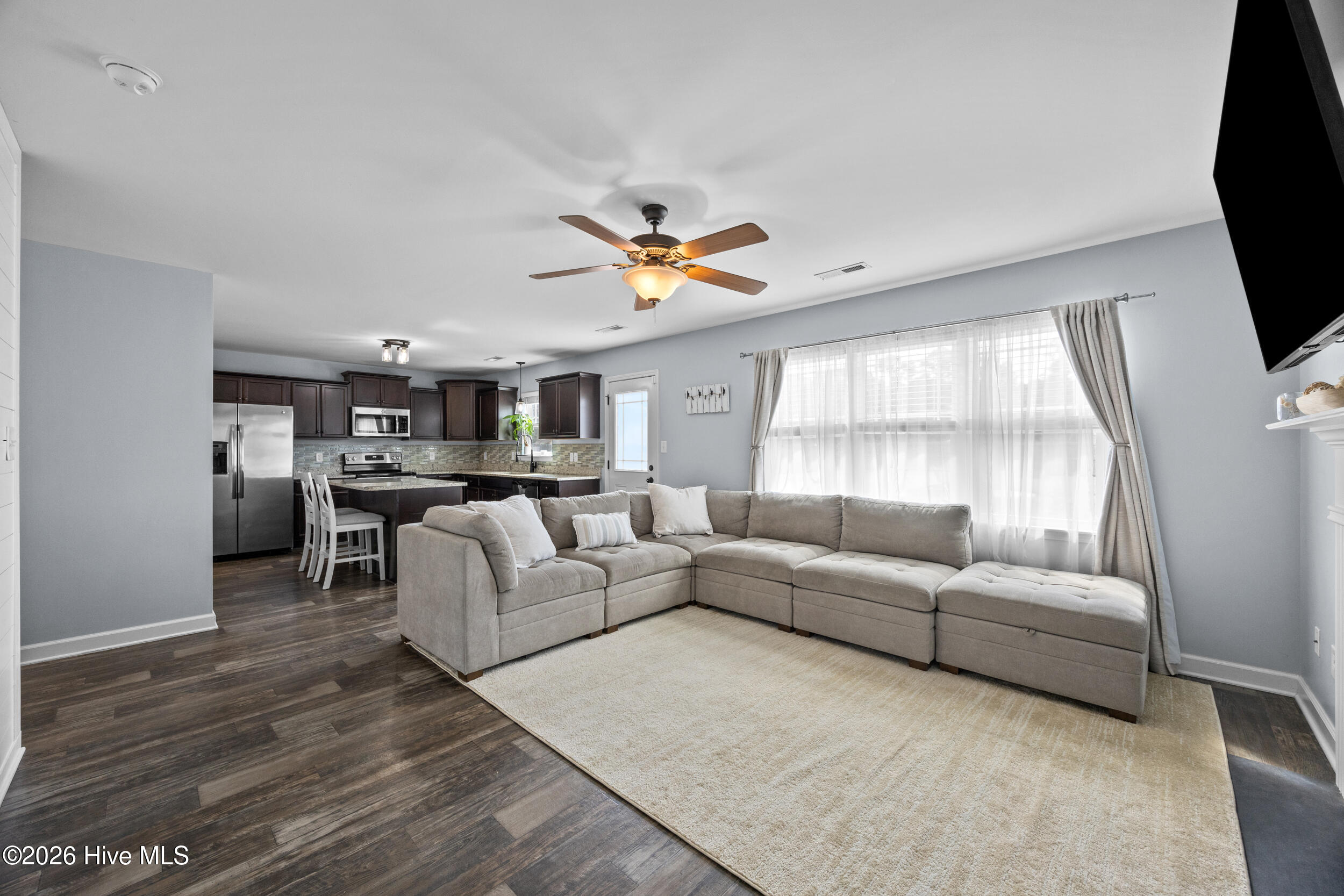 100558601 | Photo 14