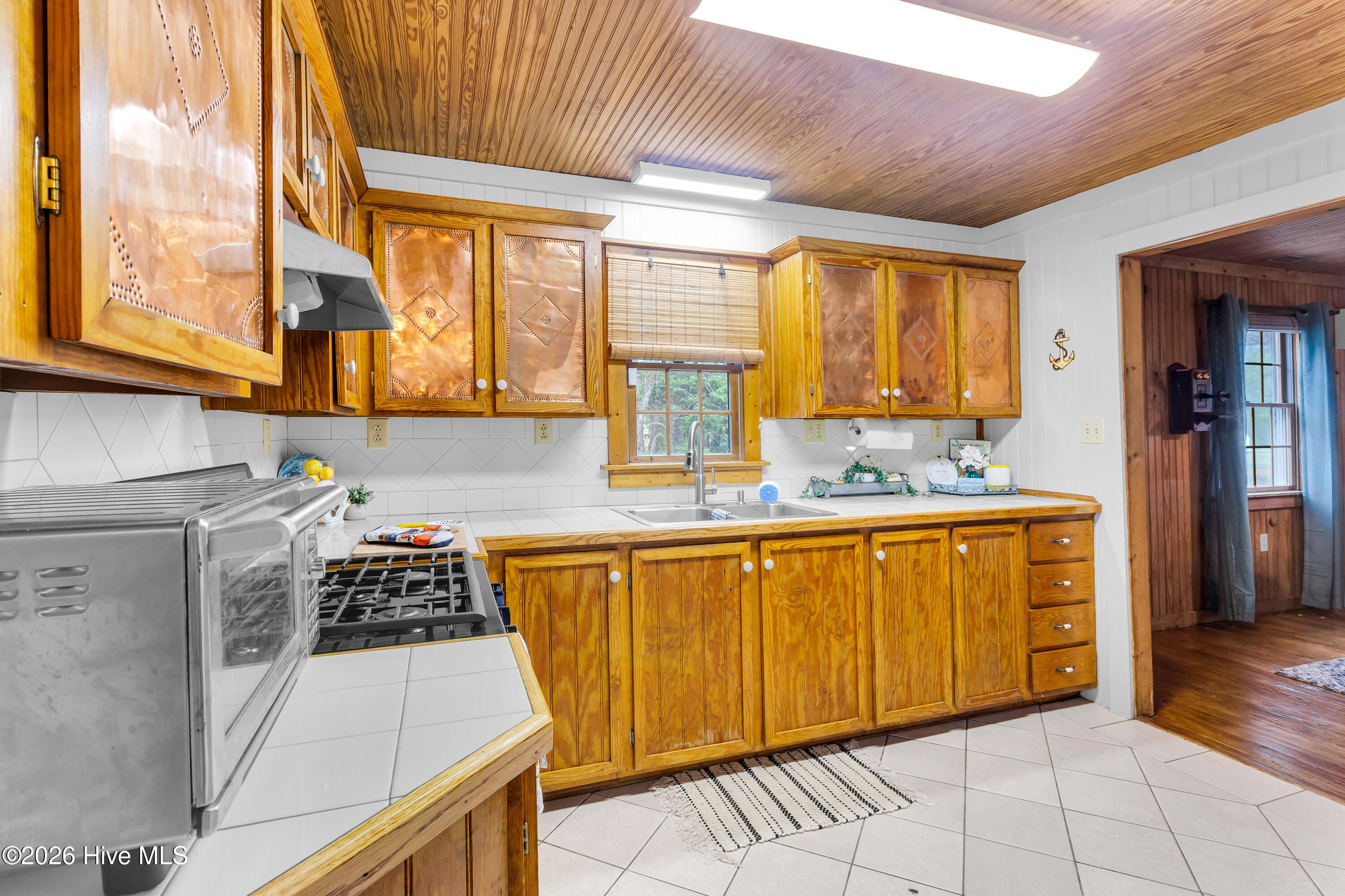 687 Alligator Creek Road,Merritt