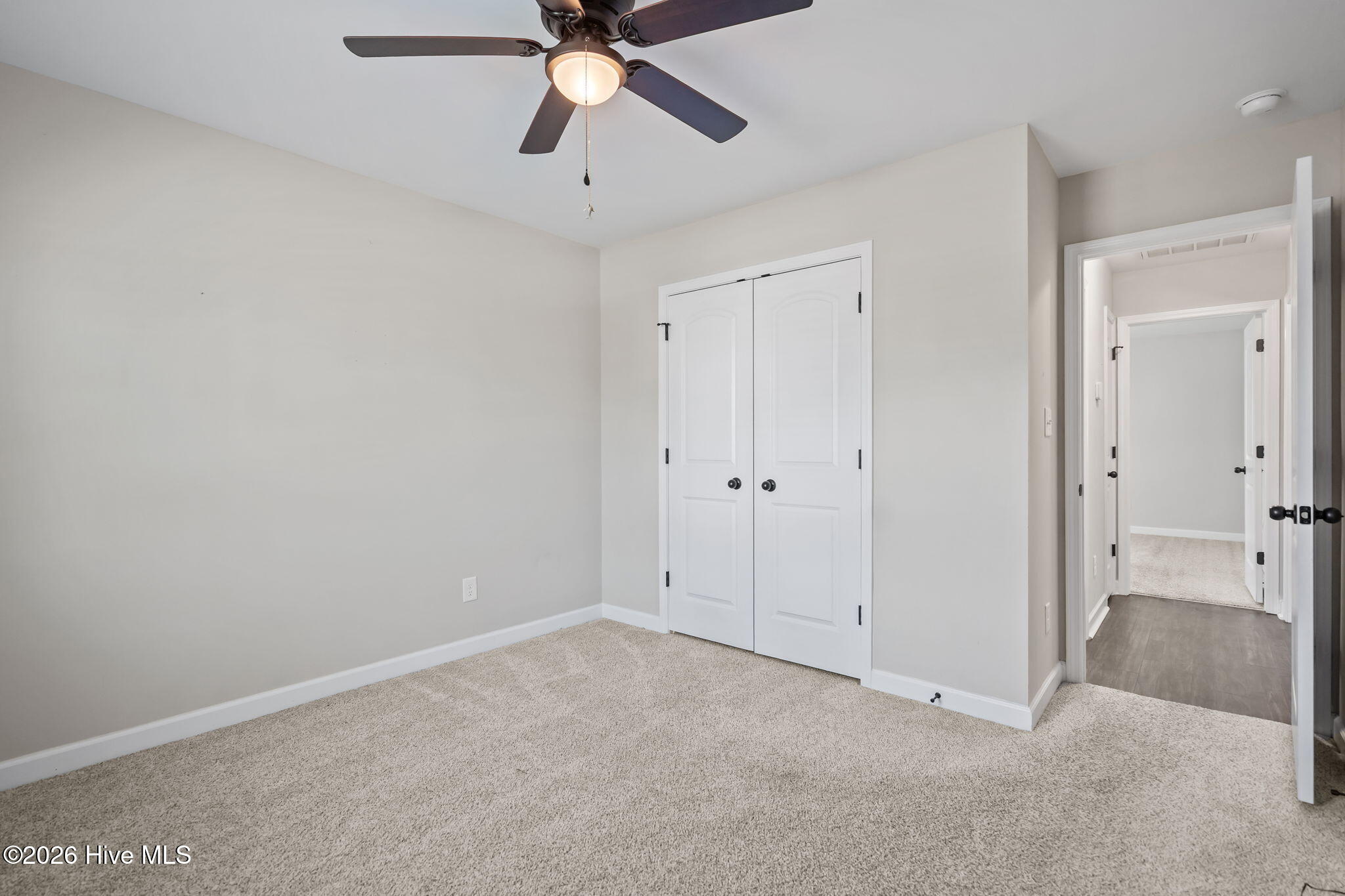 100561412 | Photo 25