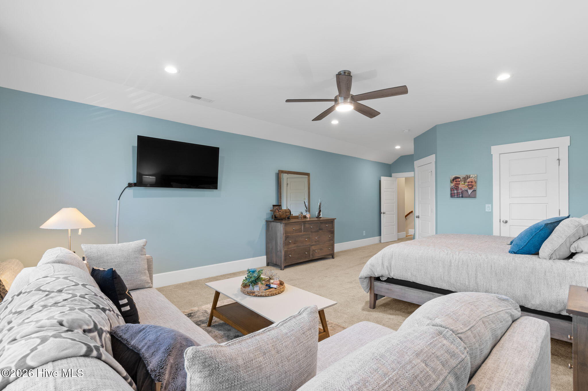 100552042 | Photo 36