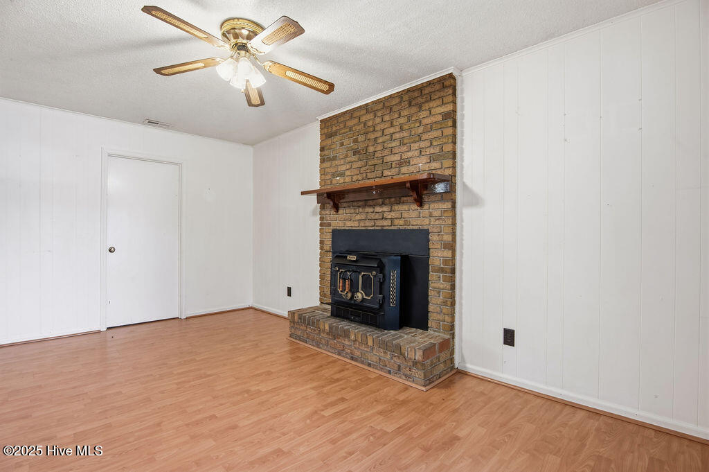 100538404 | Photo 21