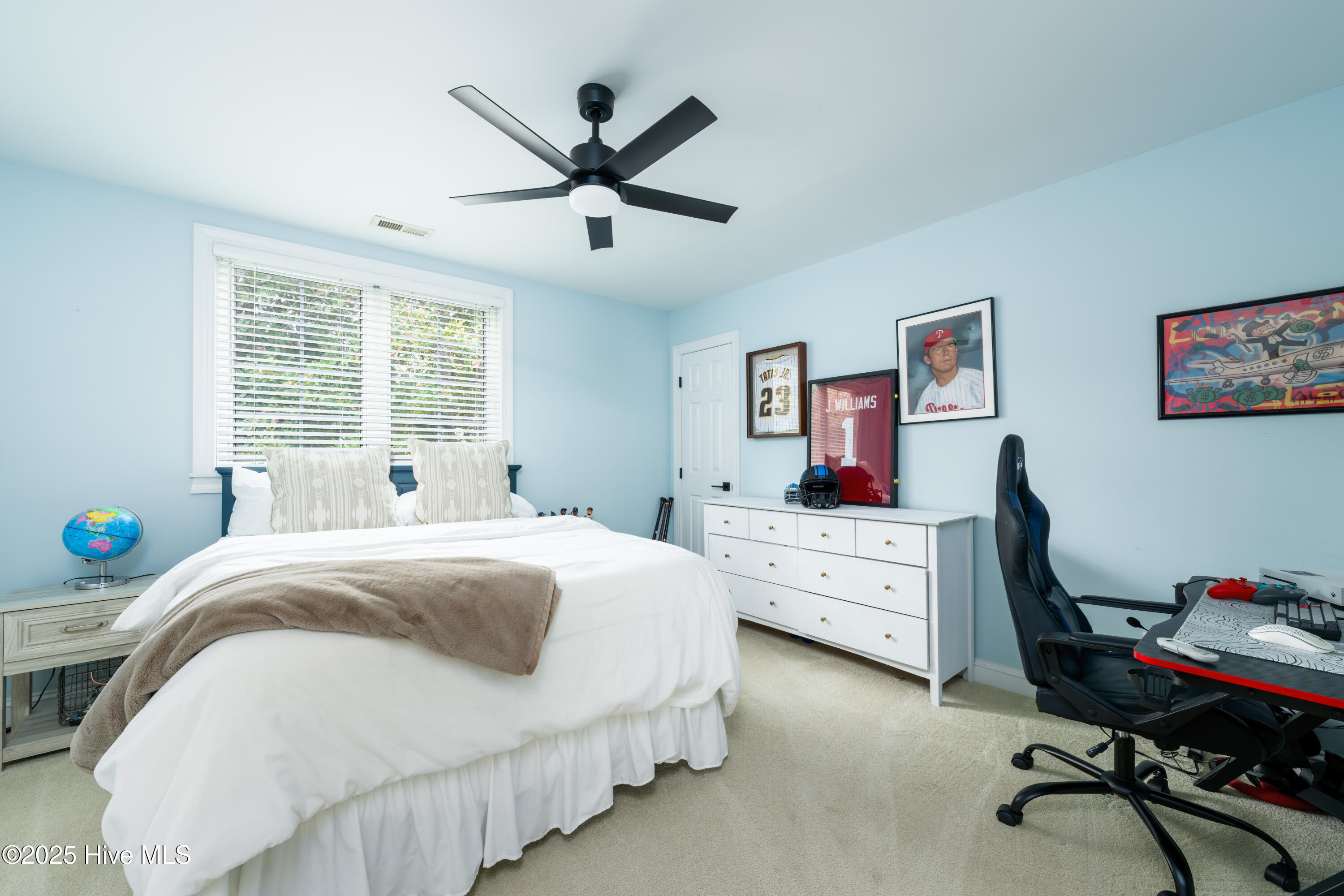 100544767 | Photo 38