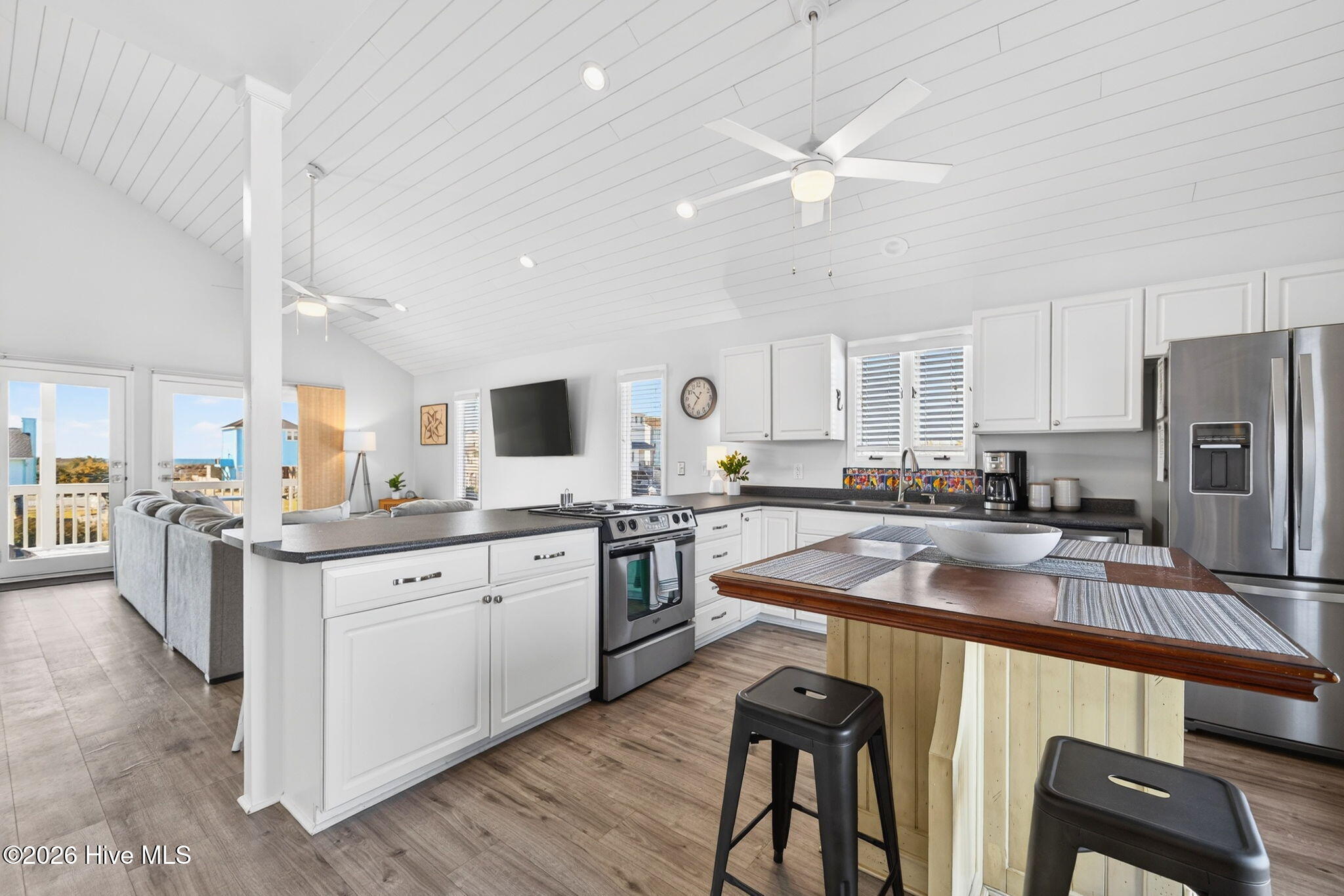 100556711 | Photo 17