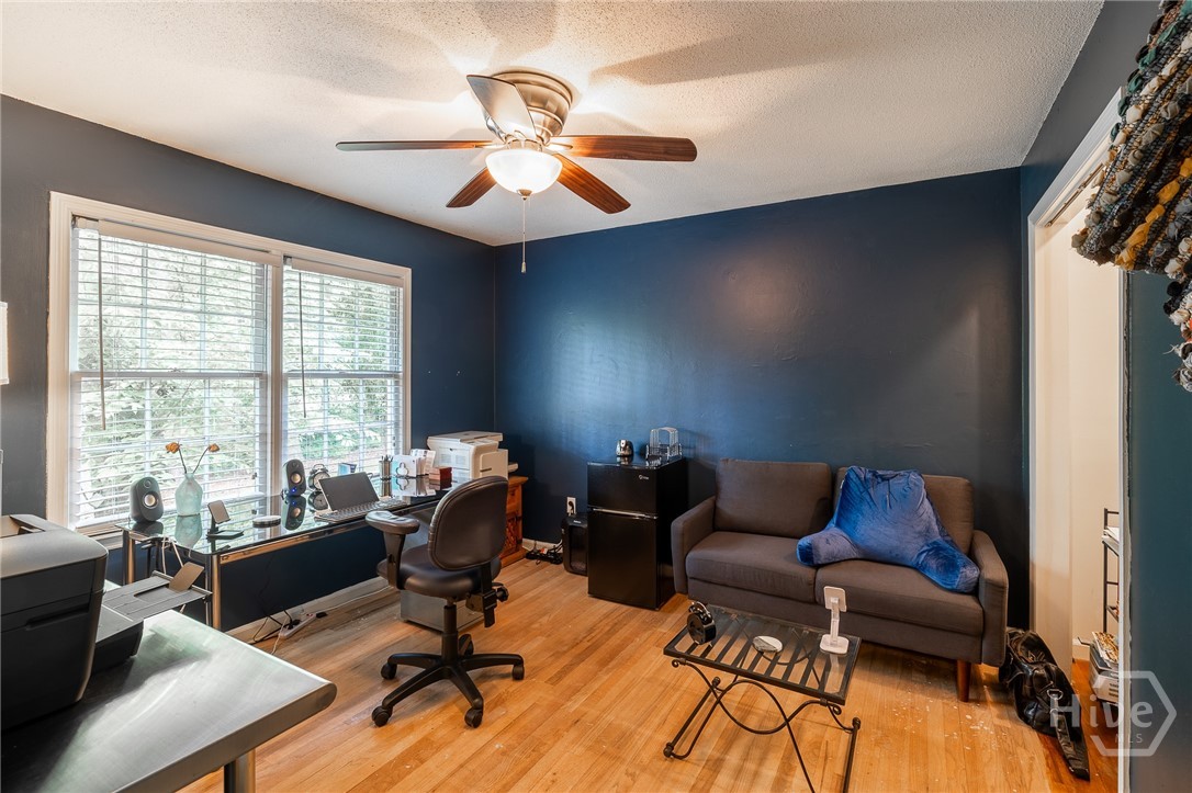 140 Rollingwood Drive