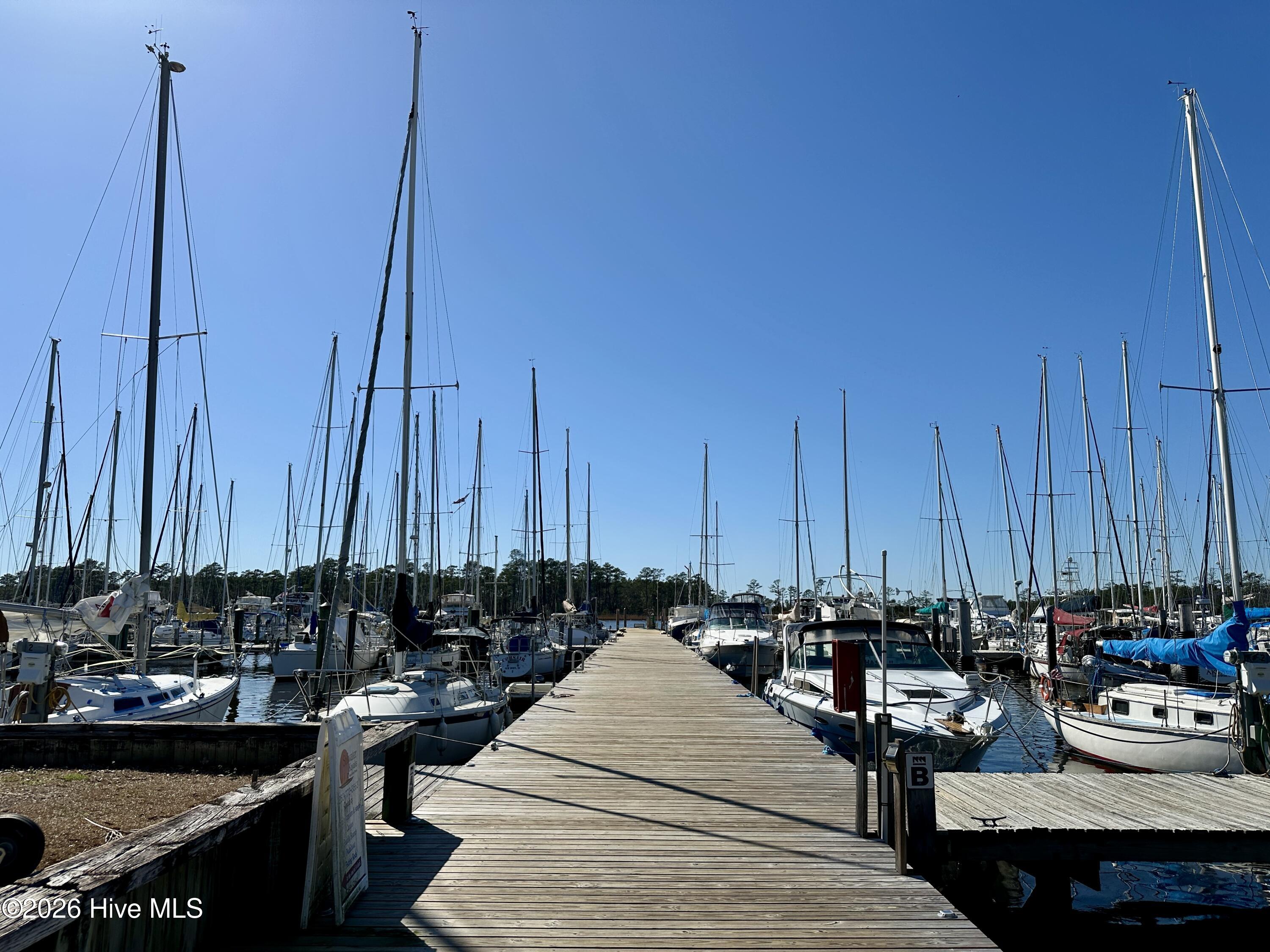 808 205 Black Swan Road,New Bern