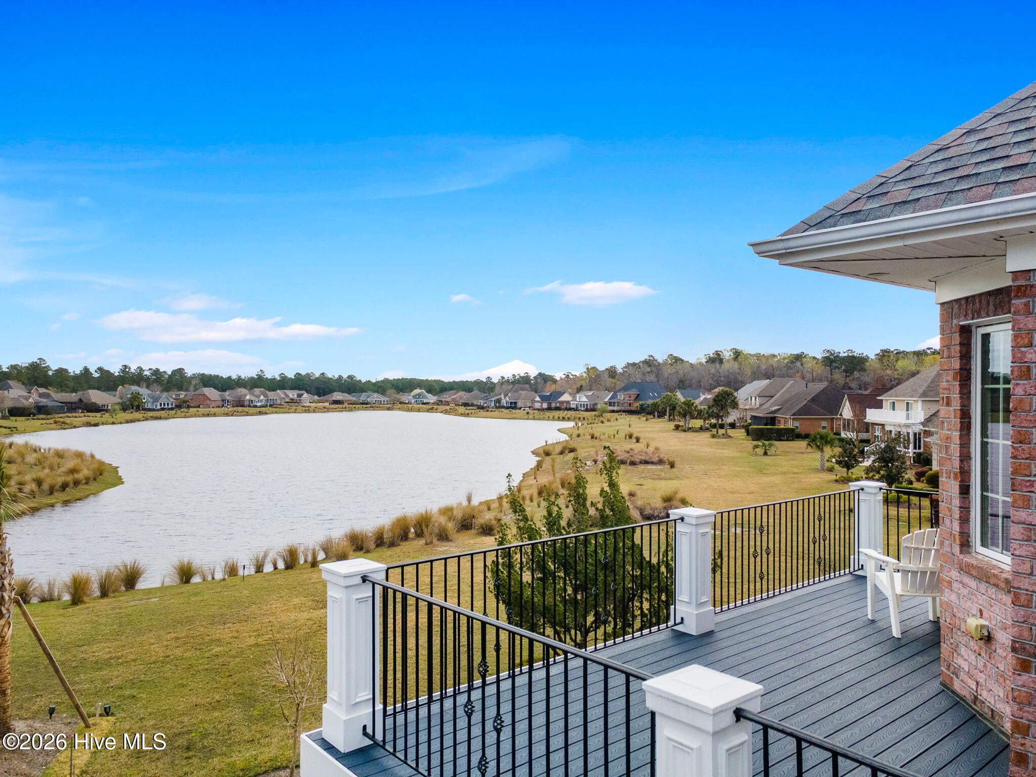 100560787 | Photo 68