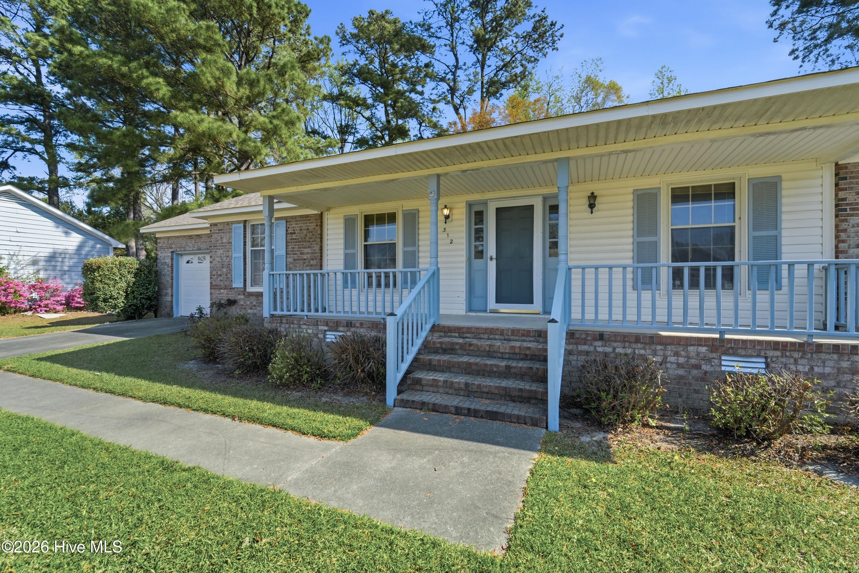 100563491 | Photo 33