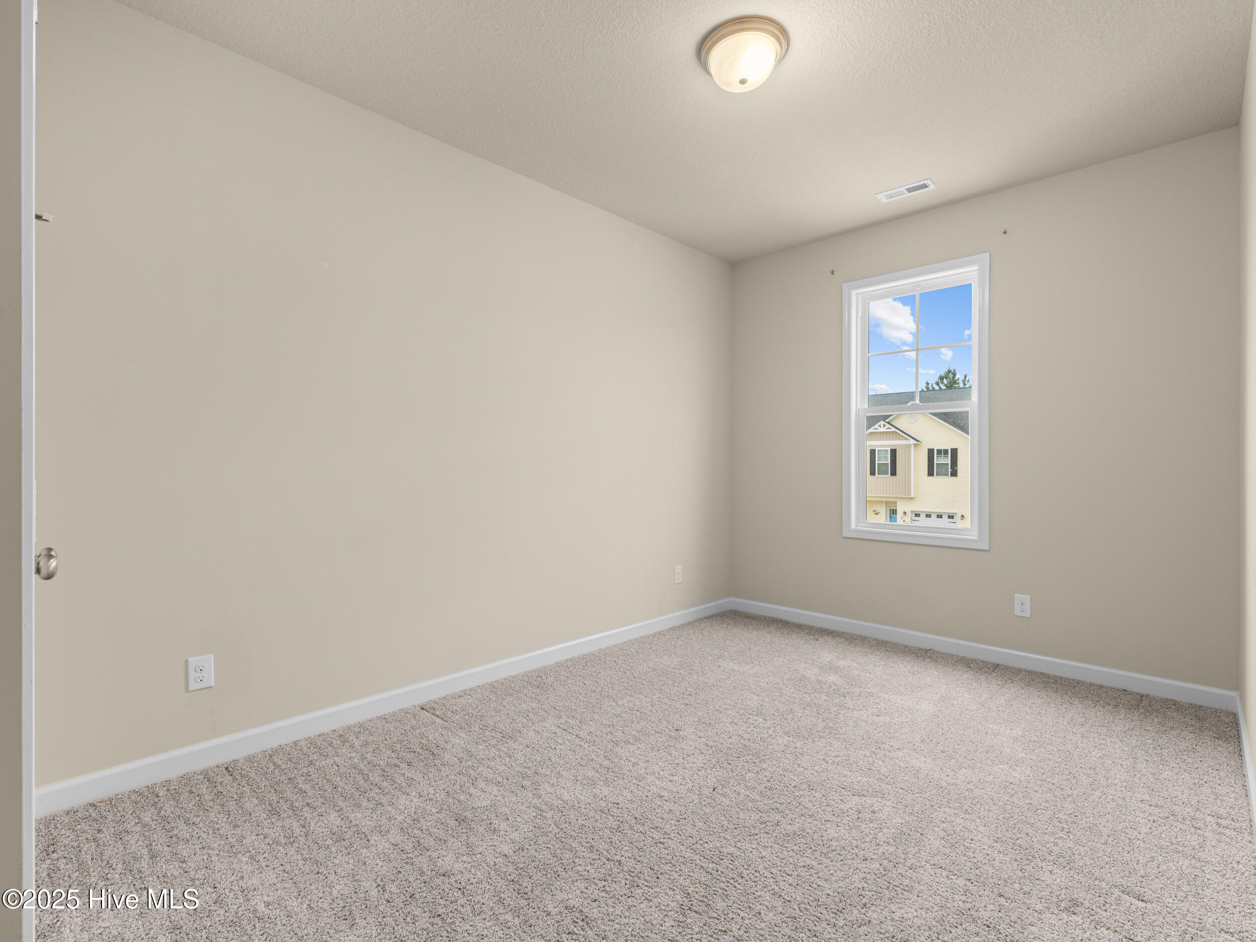 100524411 | Photo 20