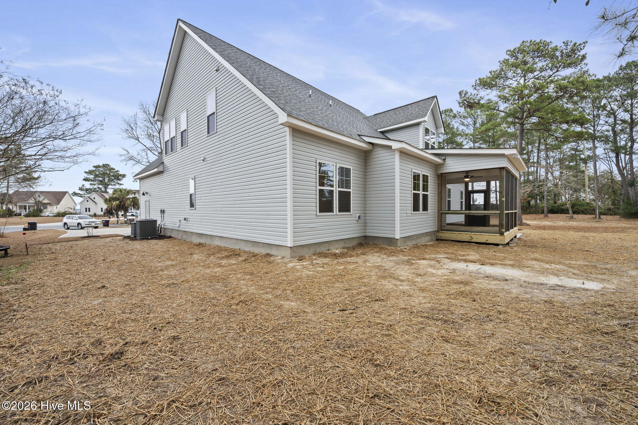 100516022 | Photo 73