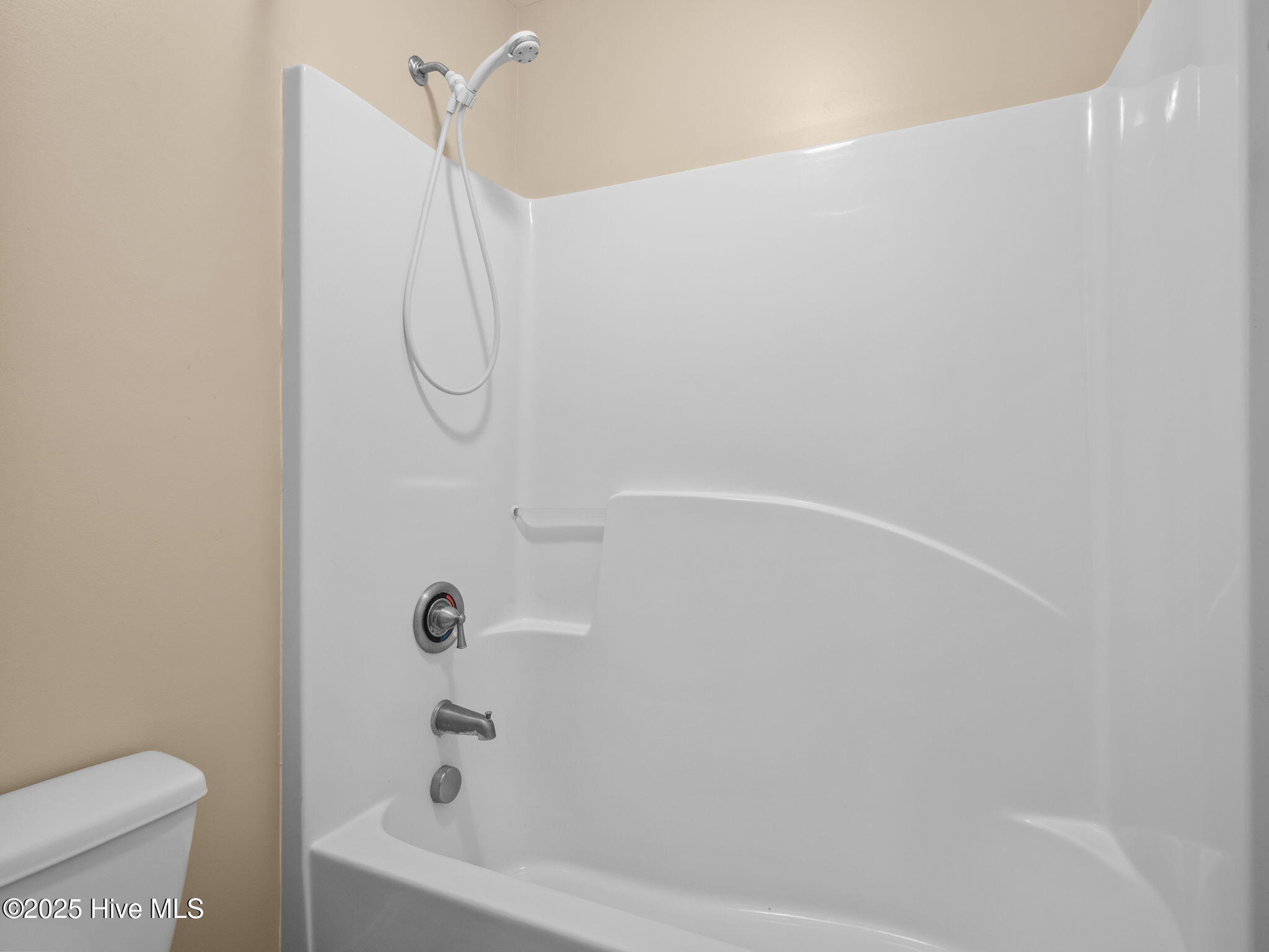 100556679 | Photo 33