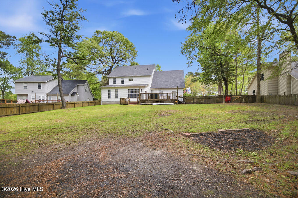 100565606 | Photo 75