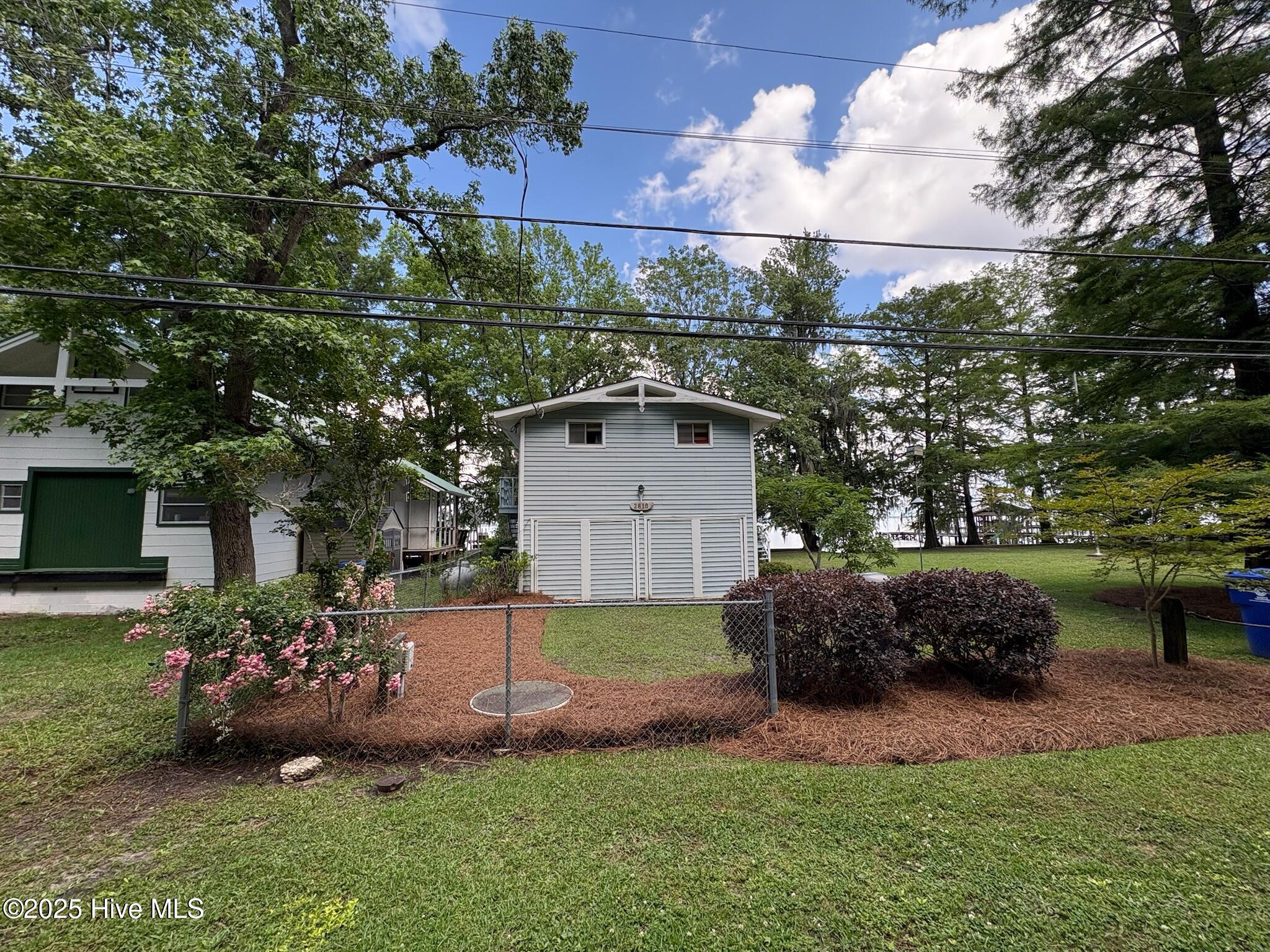 Homes for sale in Lake Waccamaw, NC | 2810 Canal Cove Rd, Lake Waccamaw, NC 28450 | MLS# 100543685