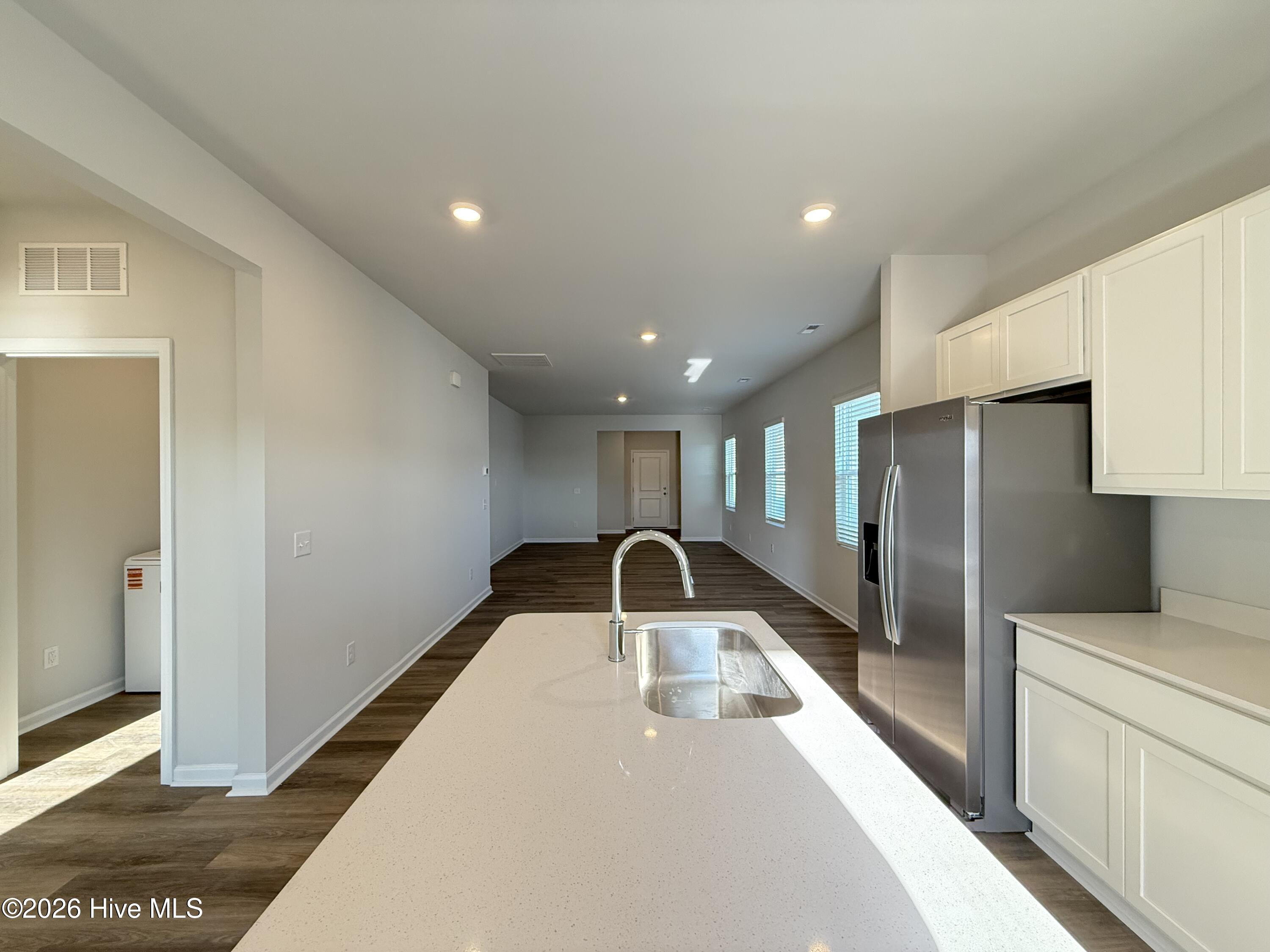 100525934 | Photo 23